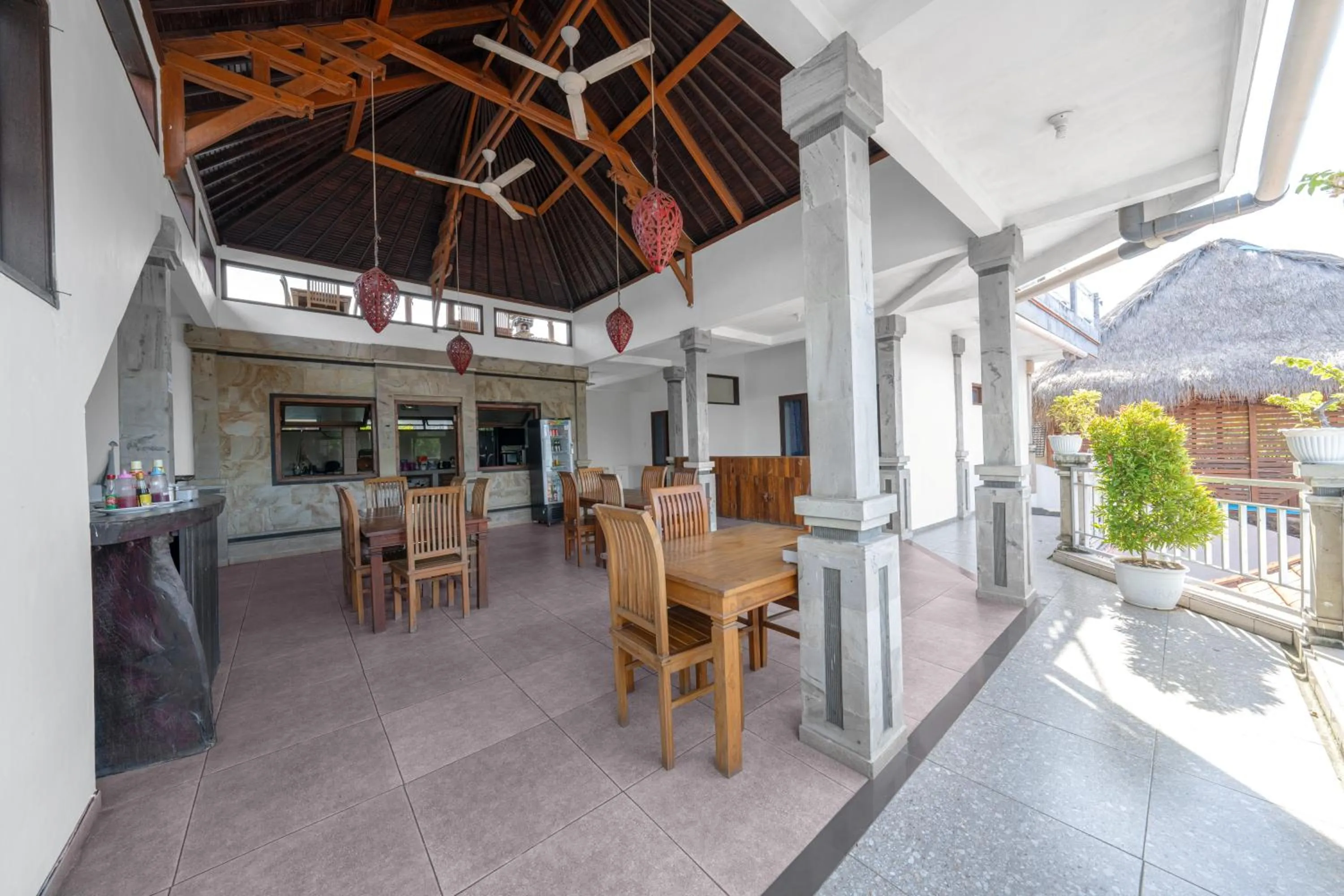 Dive & Dwell Tulamben