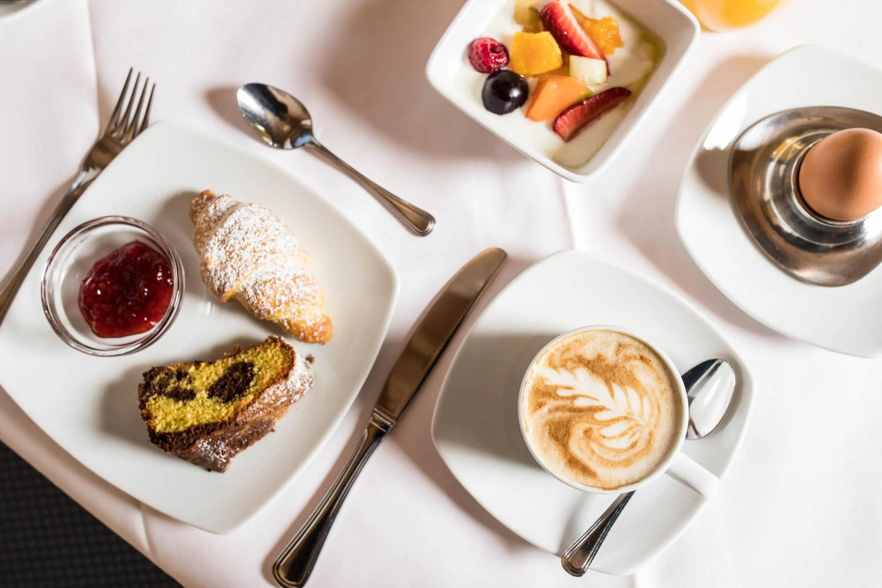 Continental breakfast in Hotel Landgasthof Lärchenwald