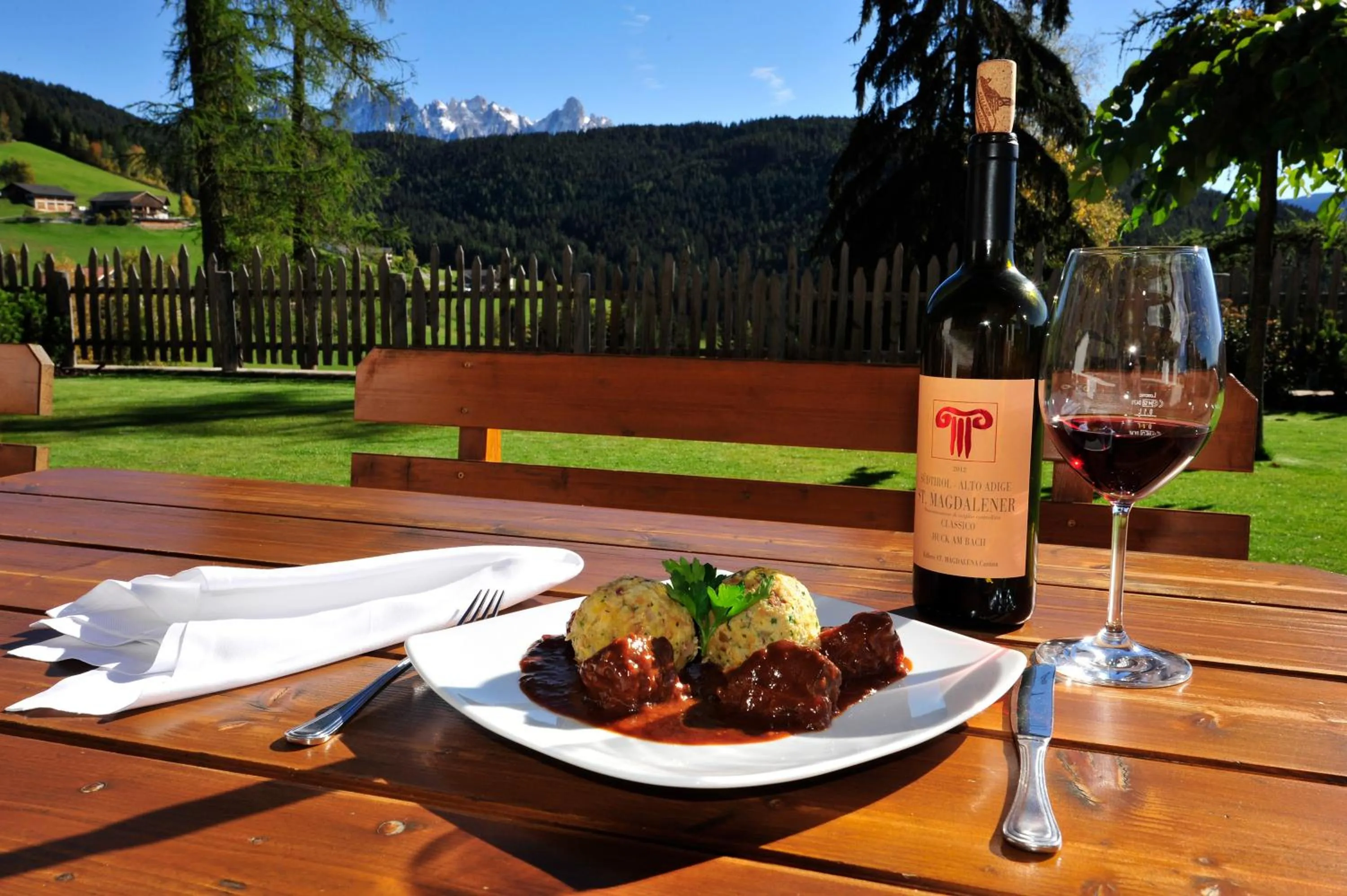 Restaurant/places to eat in Hotel Landgasthof Lärchenwald