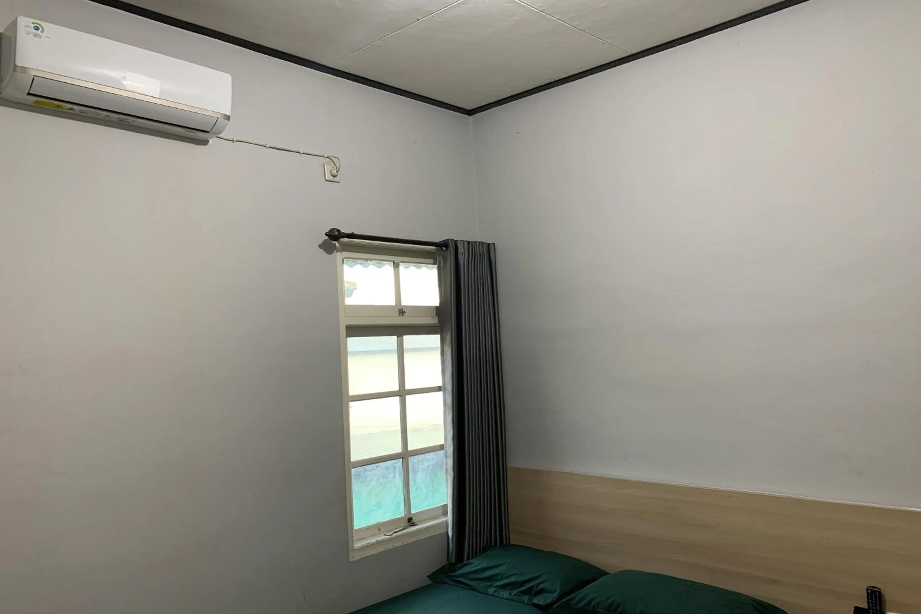 air conditioner in Hotel Merak Indah