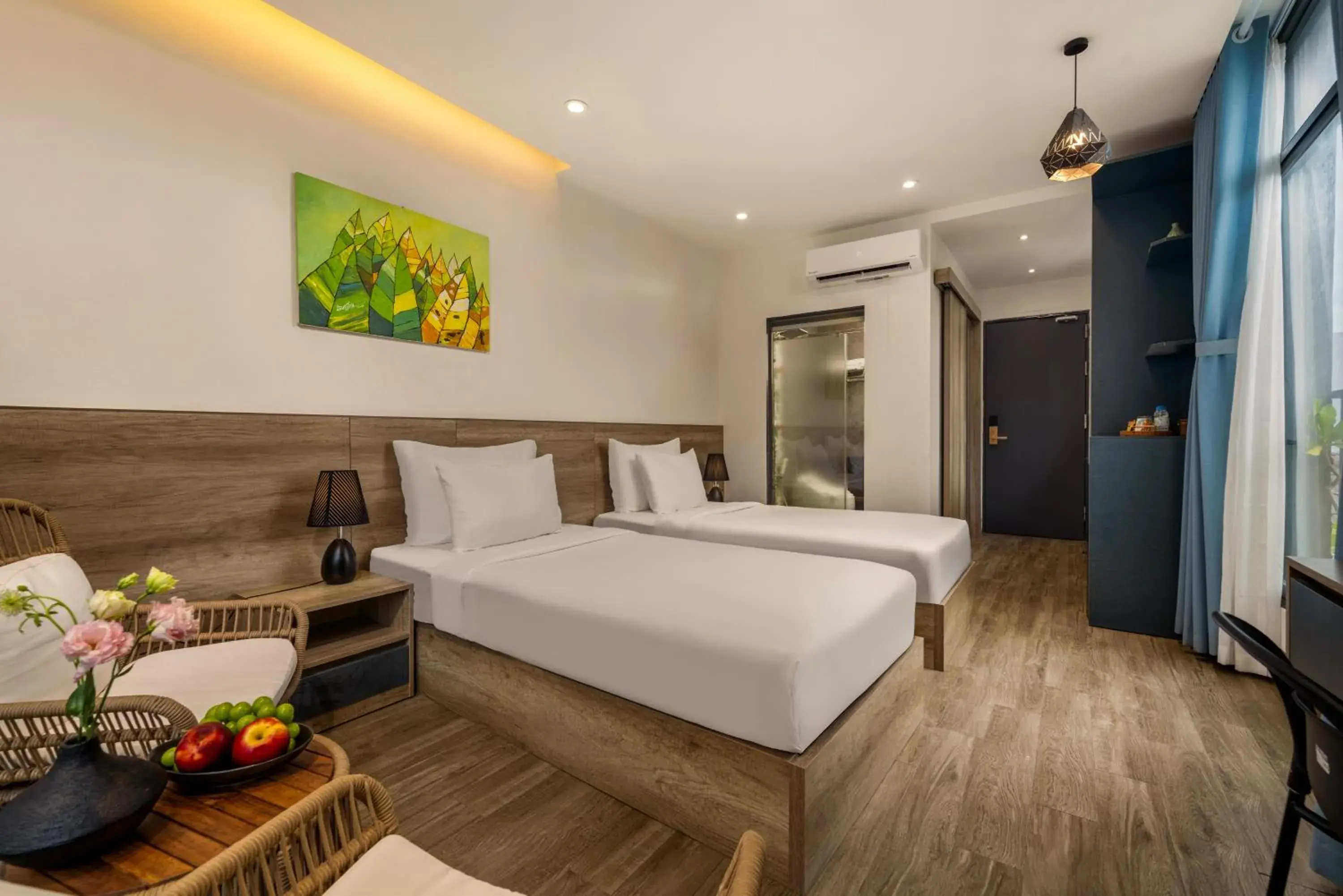 Twin Room with Balcony in Lantana House Boutique Da Nang Twin Room with Balcony in Lantana House Boutique Da Nang