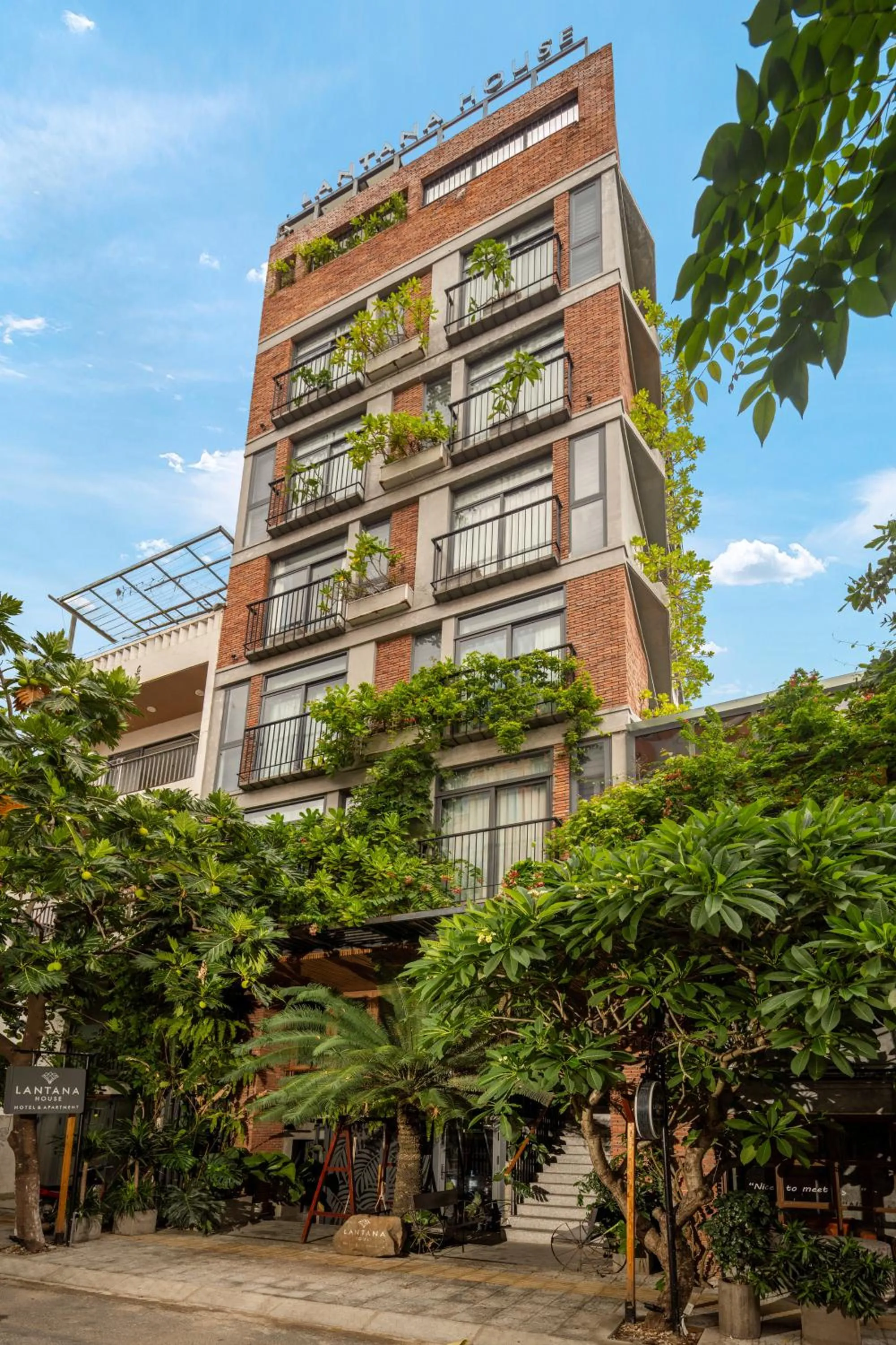 Property building in Lantana House Boutique Da Nang