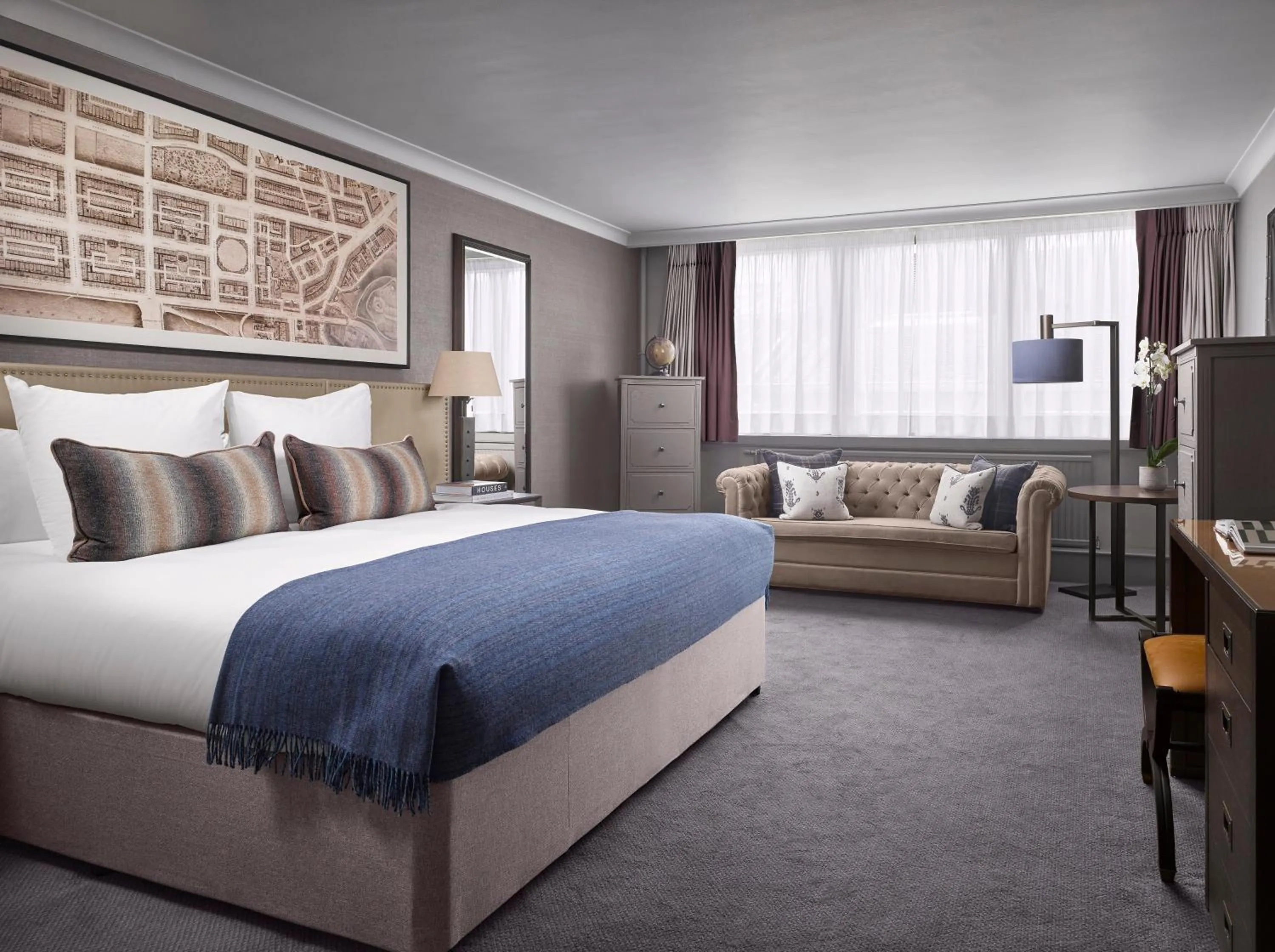 Photo of the whole room, Bed in InterContinental Edinburgh The George by IHG