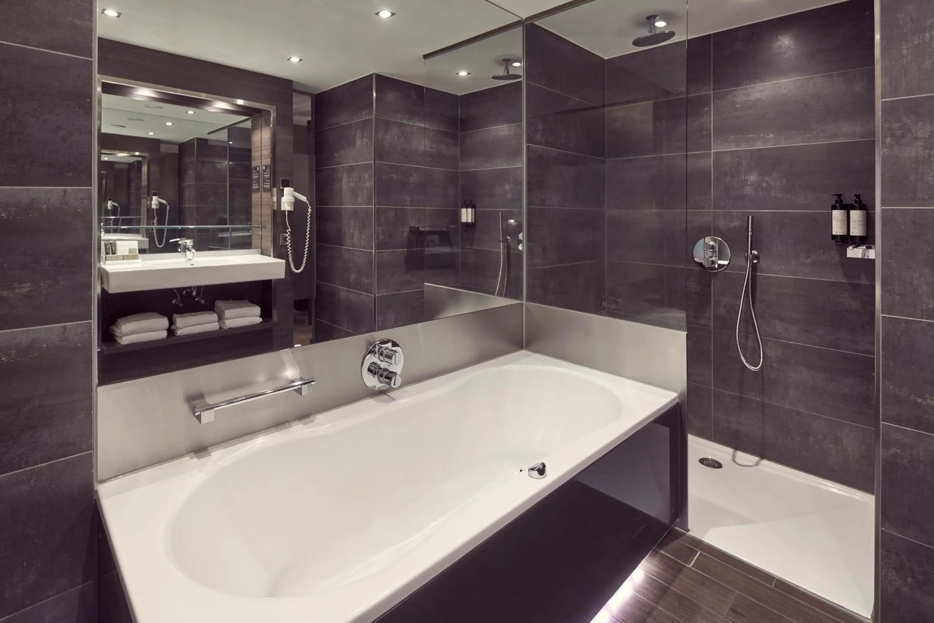 Bathroom in Van der Valk Hotel Gilze-Tilburg