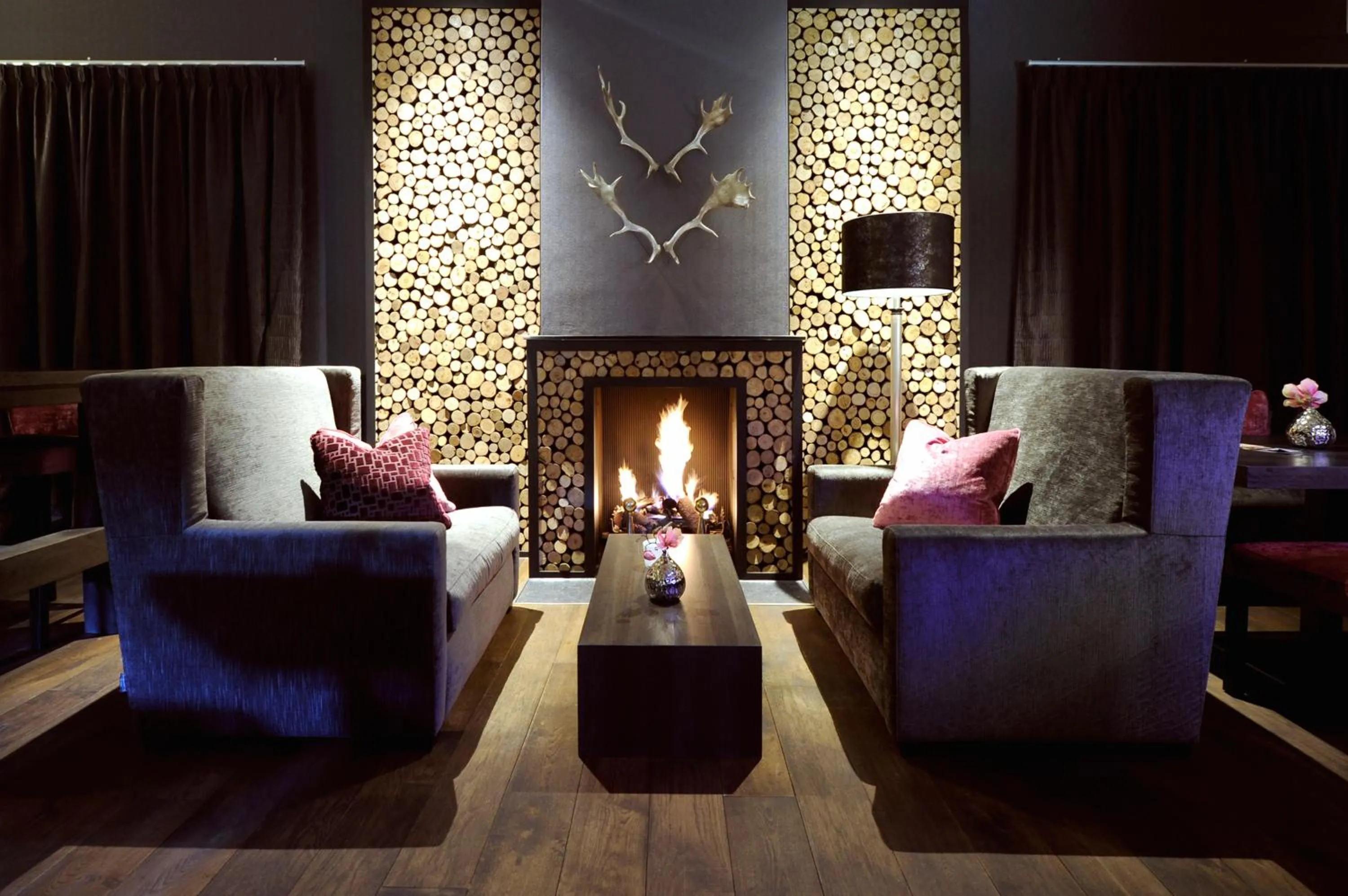 Lounge or bar in Van der Valk Hotel Gilze-Tilburg