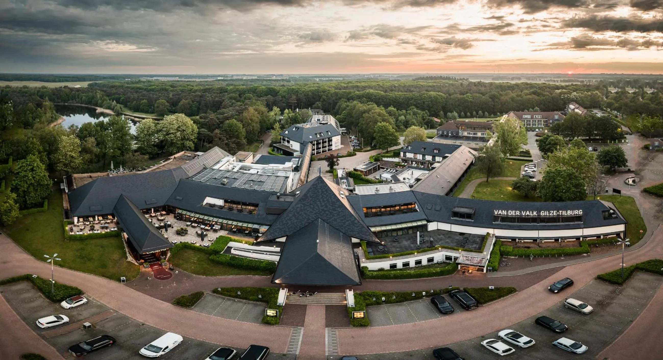Property building in Van der Valk Hotel Gilze-Tilburg