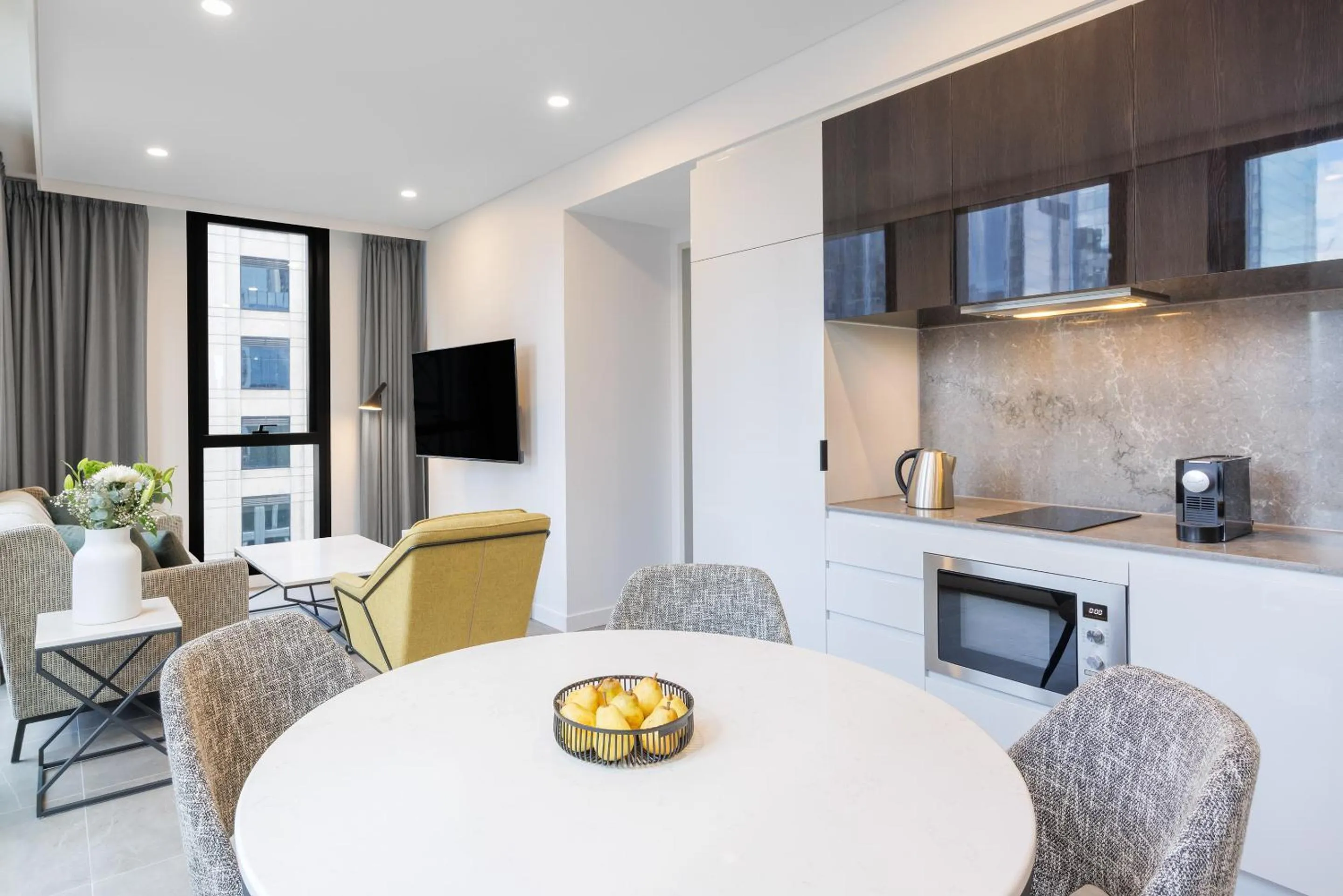 Dining area in Meriton Suites Melbourne