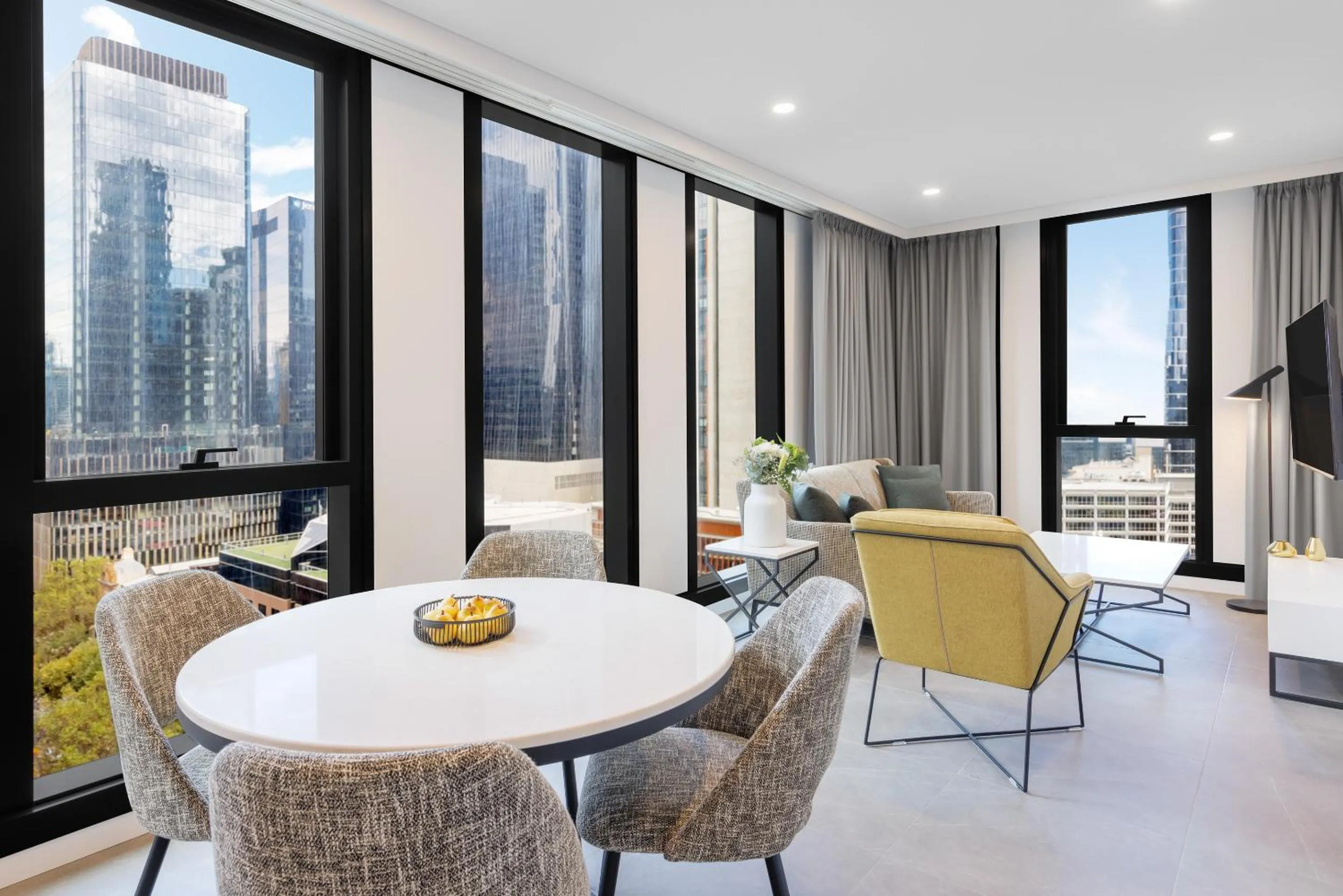 Dining area in Meriton Suites Melbourne