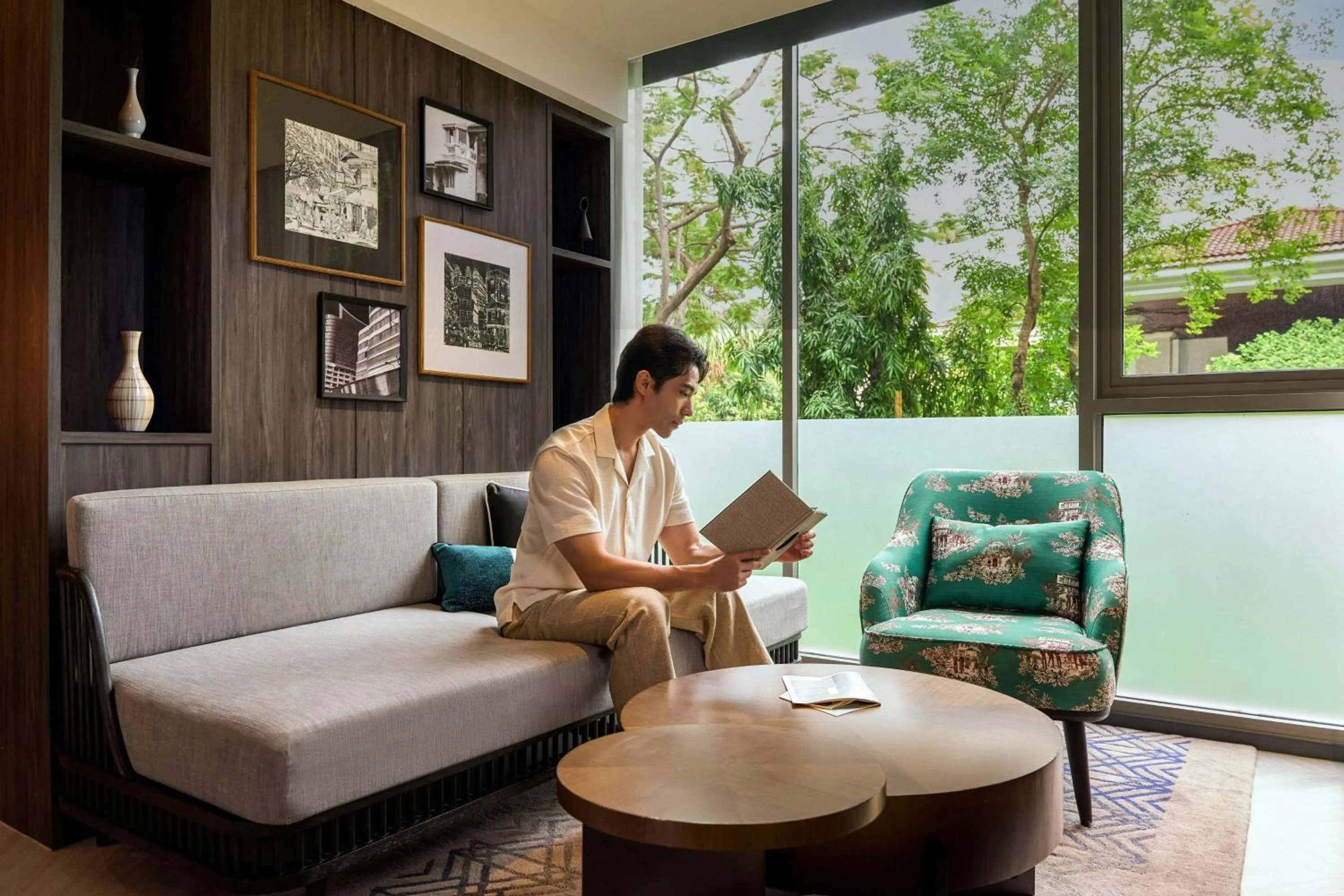 Photo of the whole room in Madi Paidi Bangkok, Autograph Collection