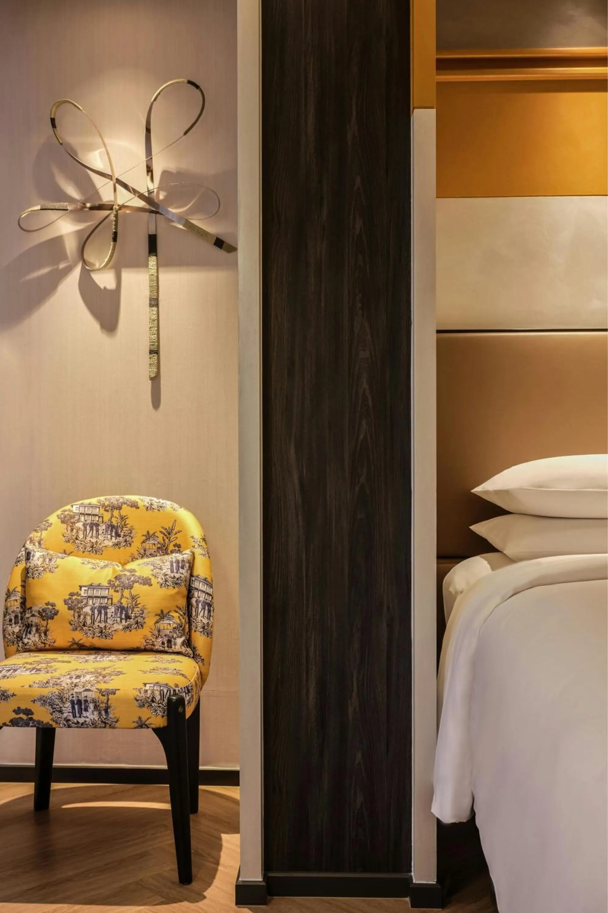 Photo of the whole room, Bed in Madi Paidi Bangkok, Autograph Collection