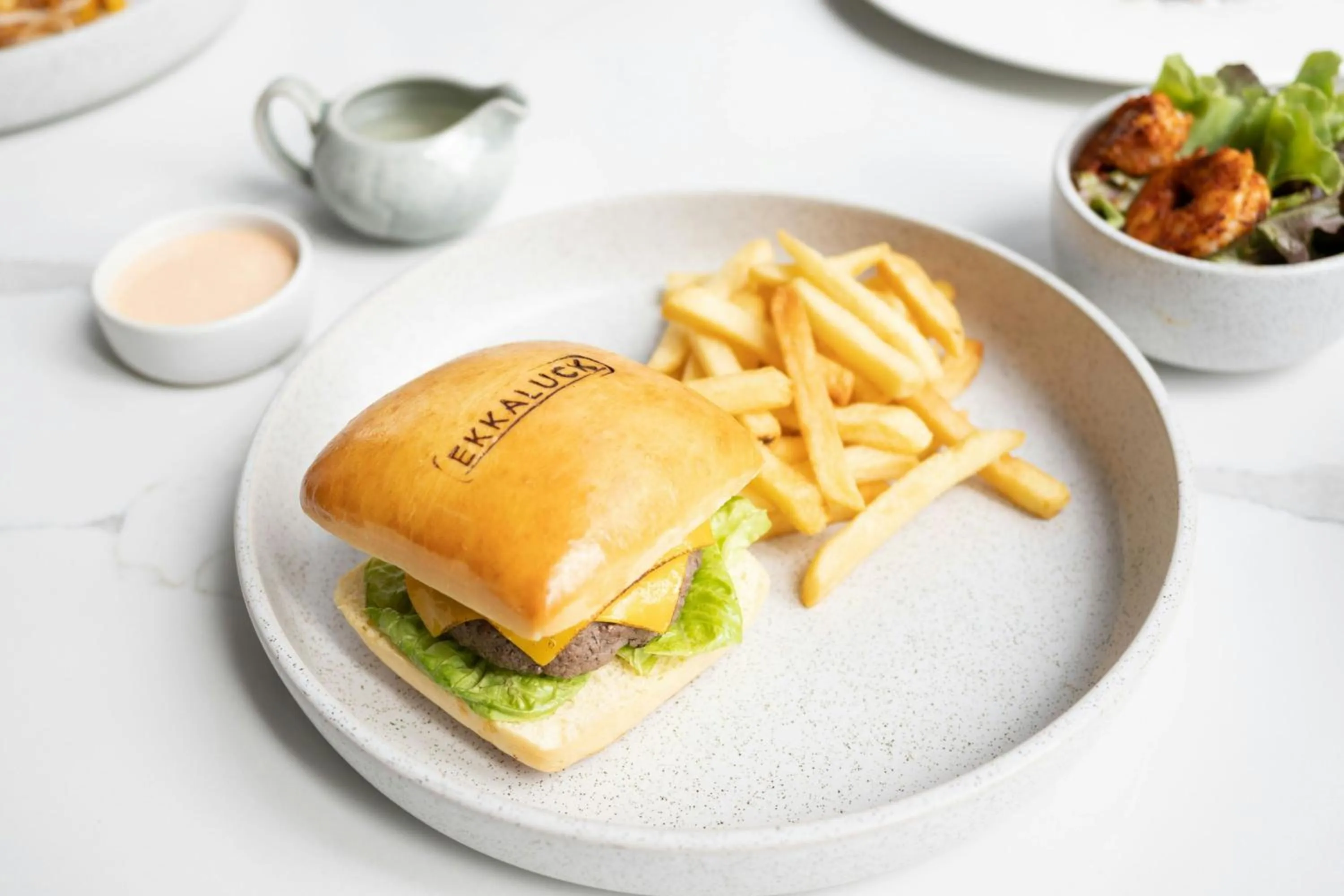 Restaurant/places to eat in Madi Paidi Bangkok, Autograph Collection