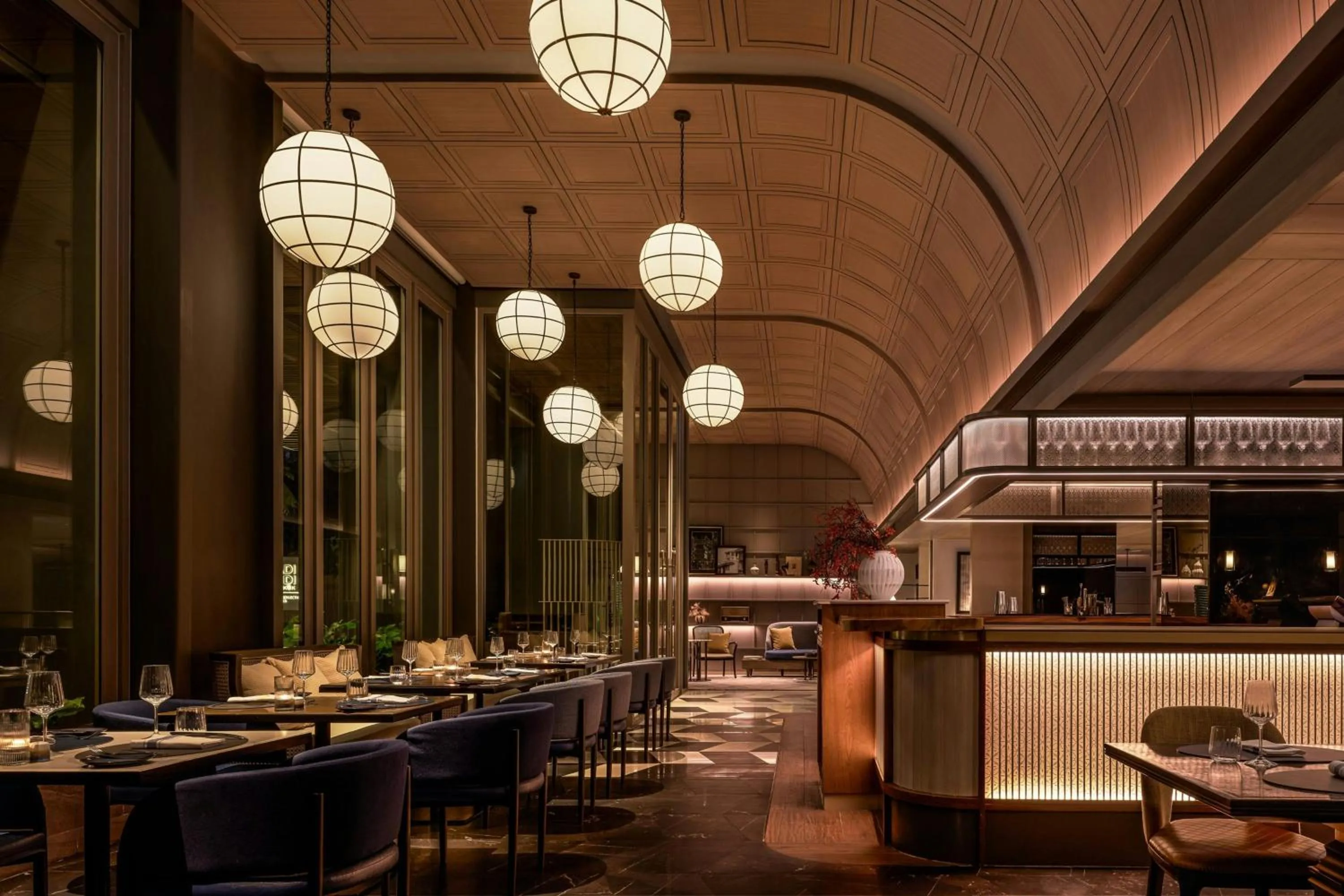 Restaurant/places to eat in Madi Paidi Bangkok, Autograph Collection