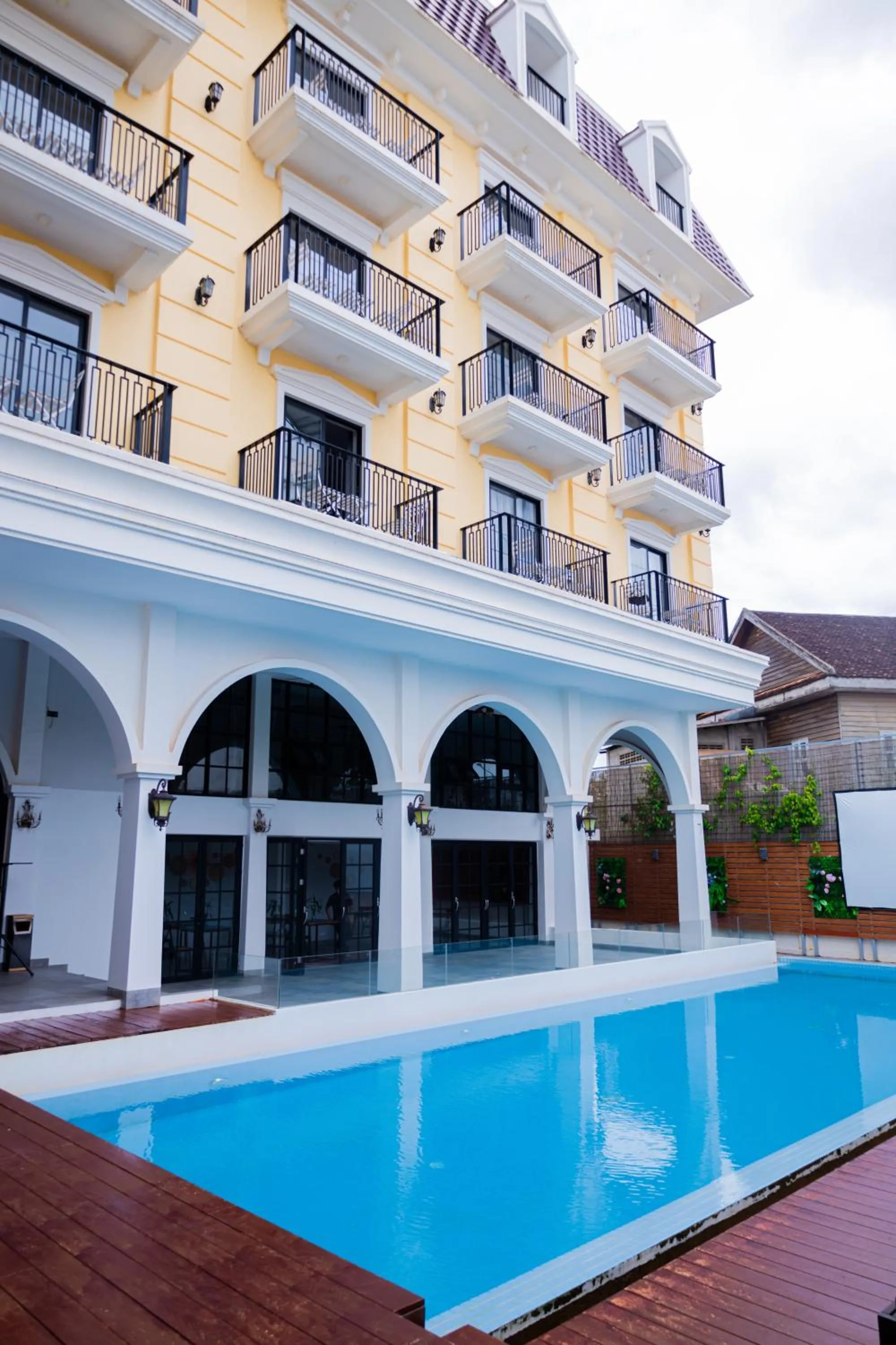 Pool view in Solar Hotel