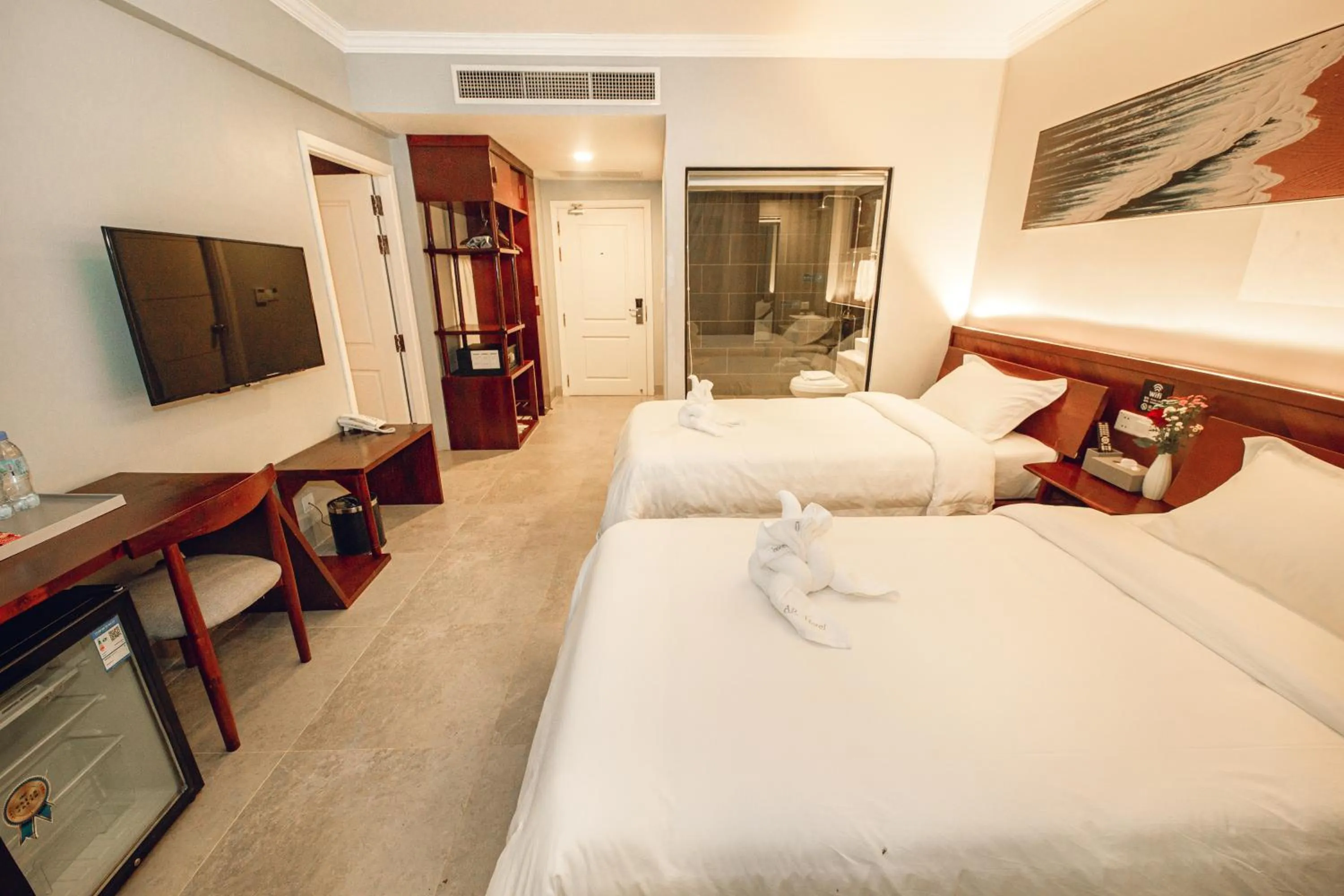 Photo of the whole room, Bed in Solar Hotel