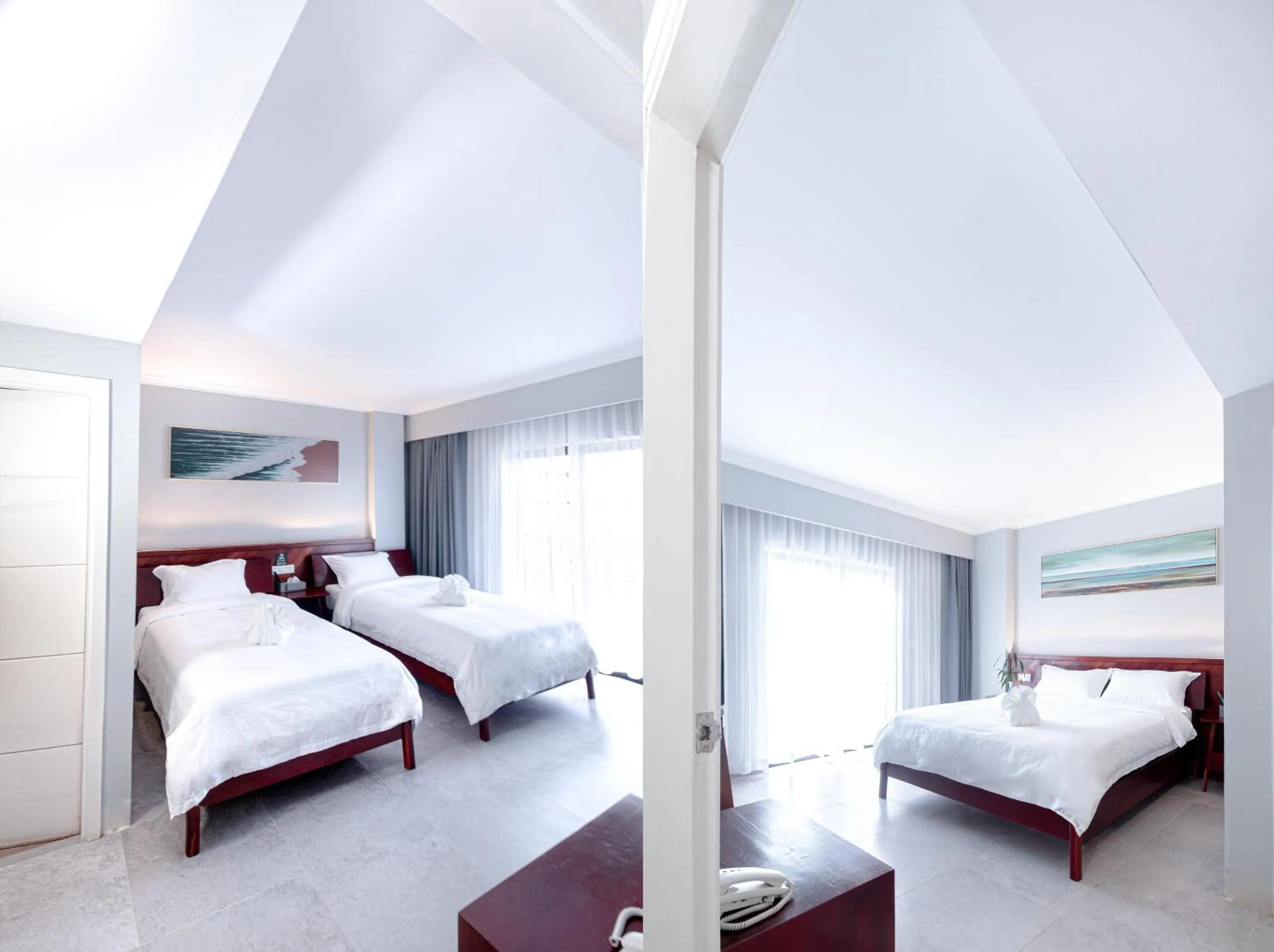 Photo of the whole room, Bed in Solar Hotel