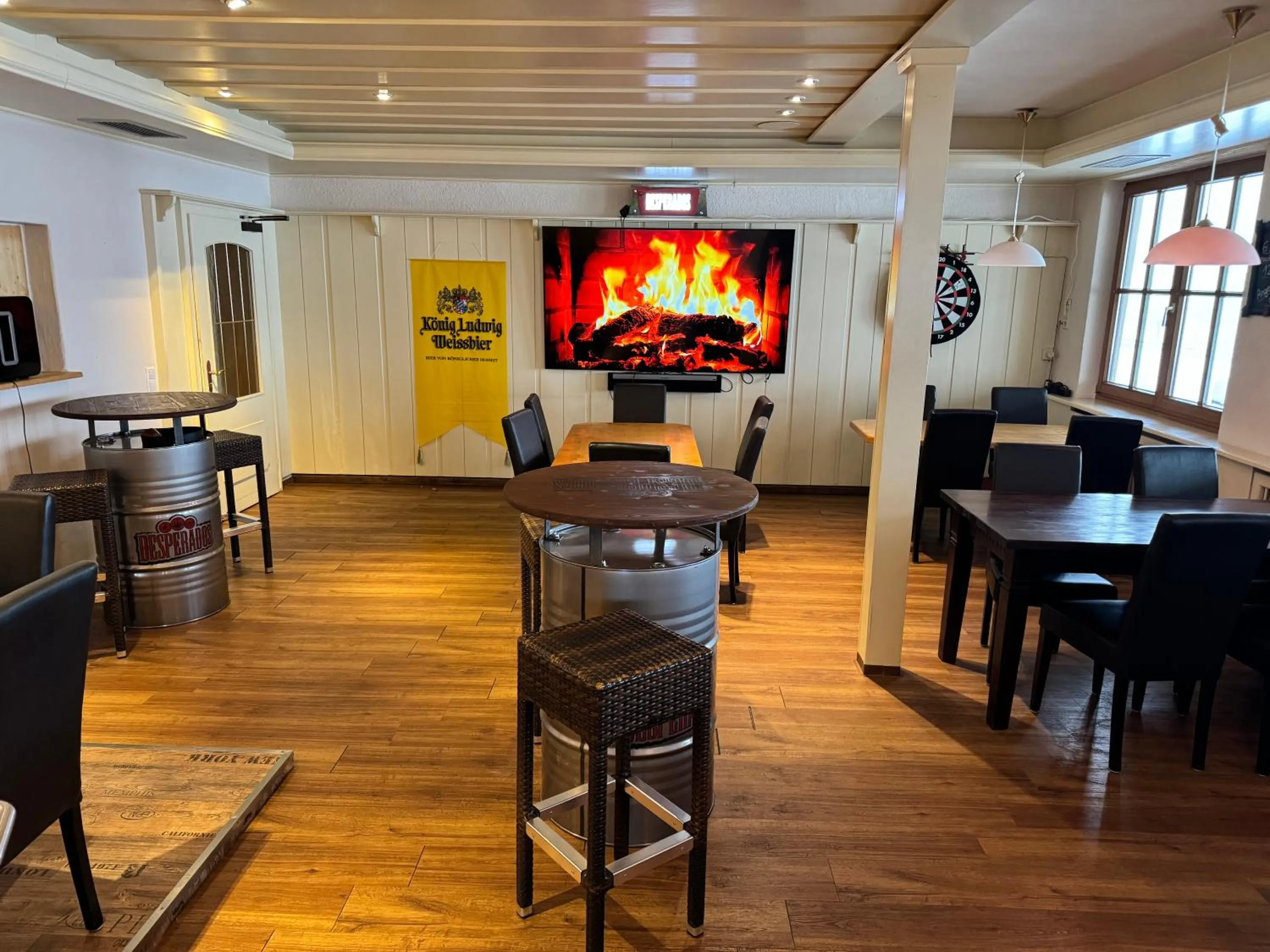 Restaurant/places to eat in Landhotel Alte Post