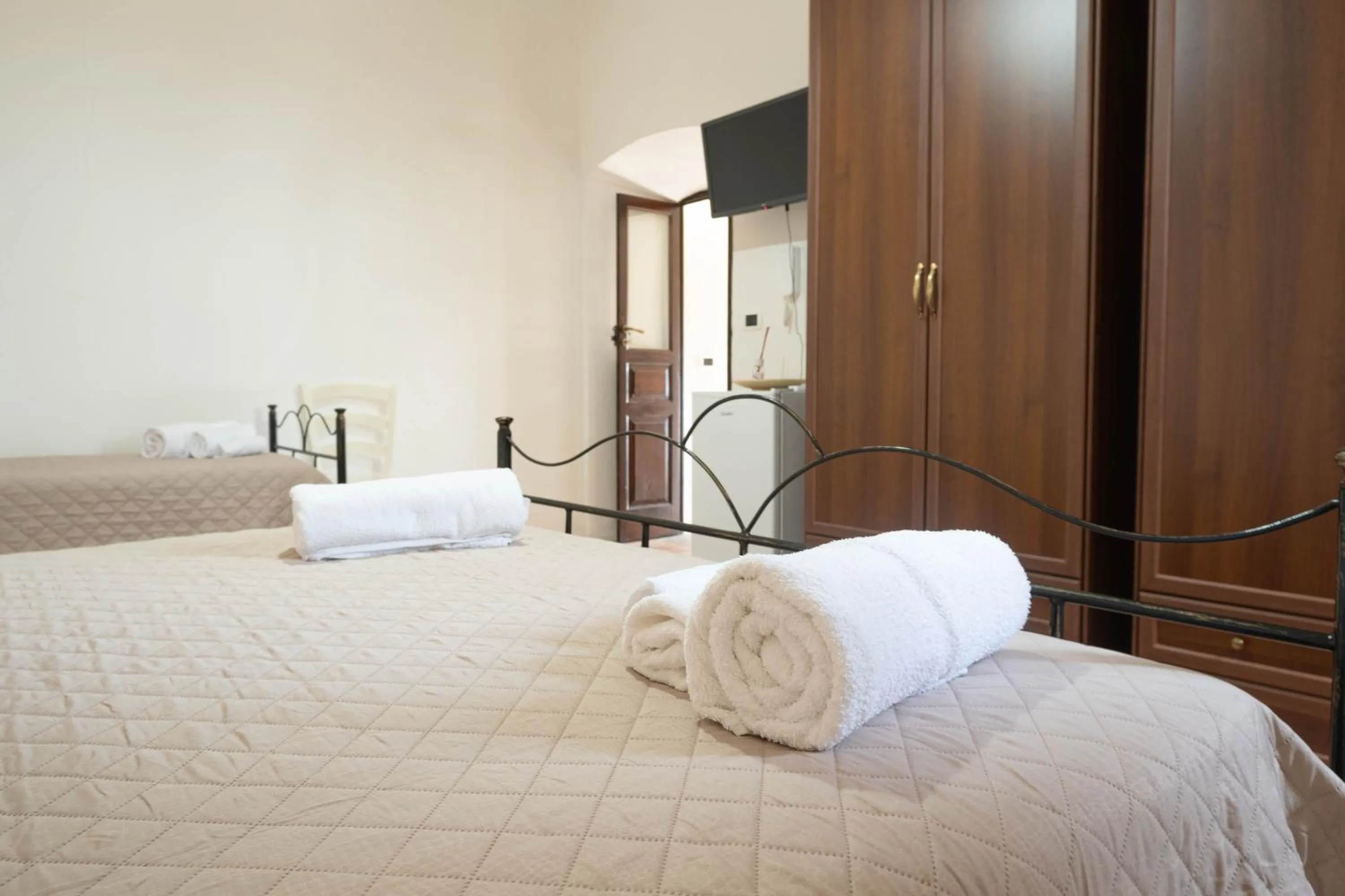 Bed in Il Paese Alberga!