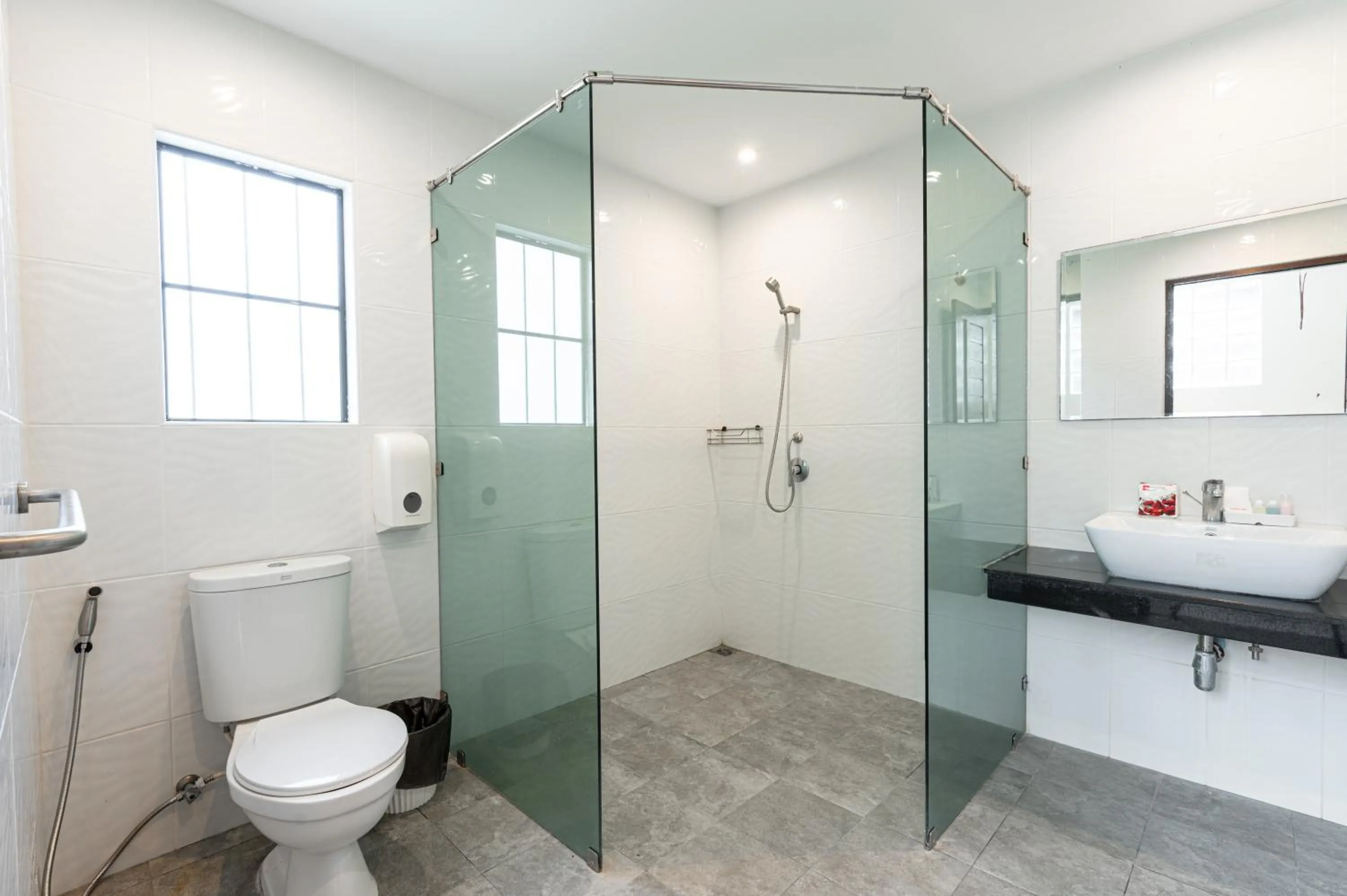 Shower in Ban Raya Resort and Spa