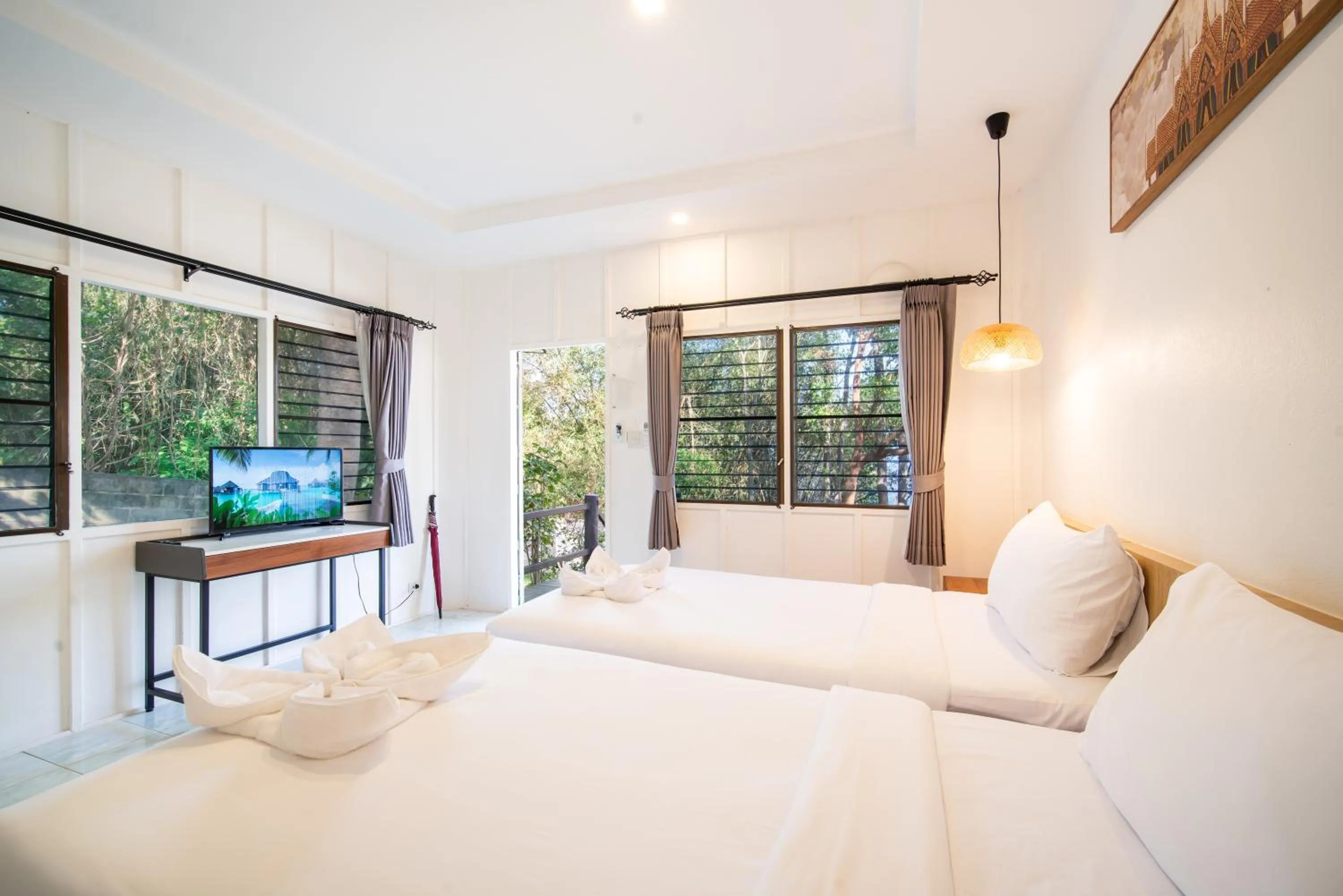 Photo of the whole room, Bed in Ban Raya Resort and Spa