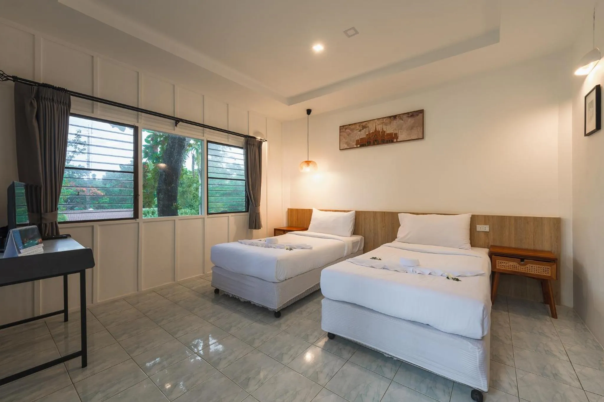 Bed in Ban Raya Resort and Spa