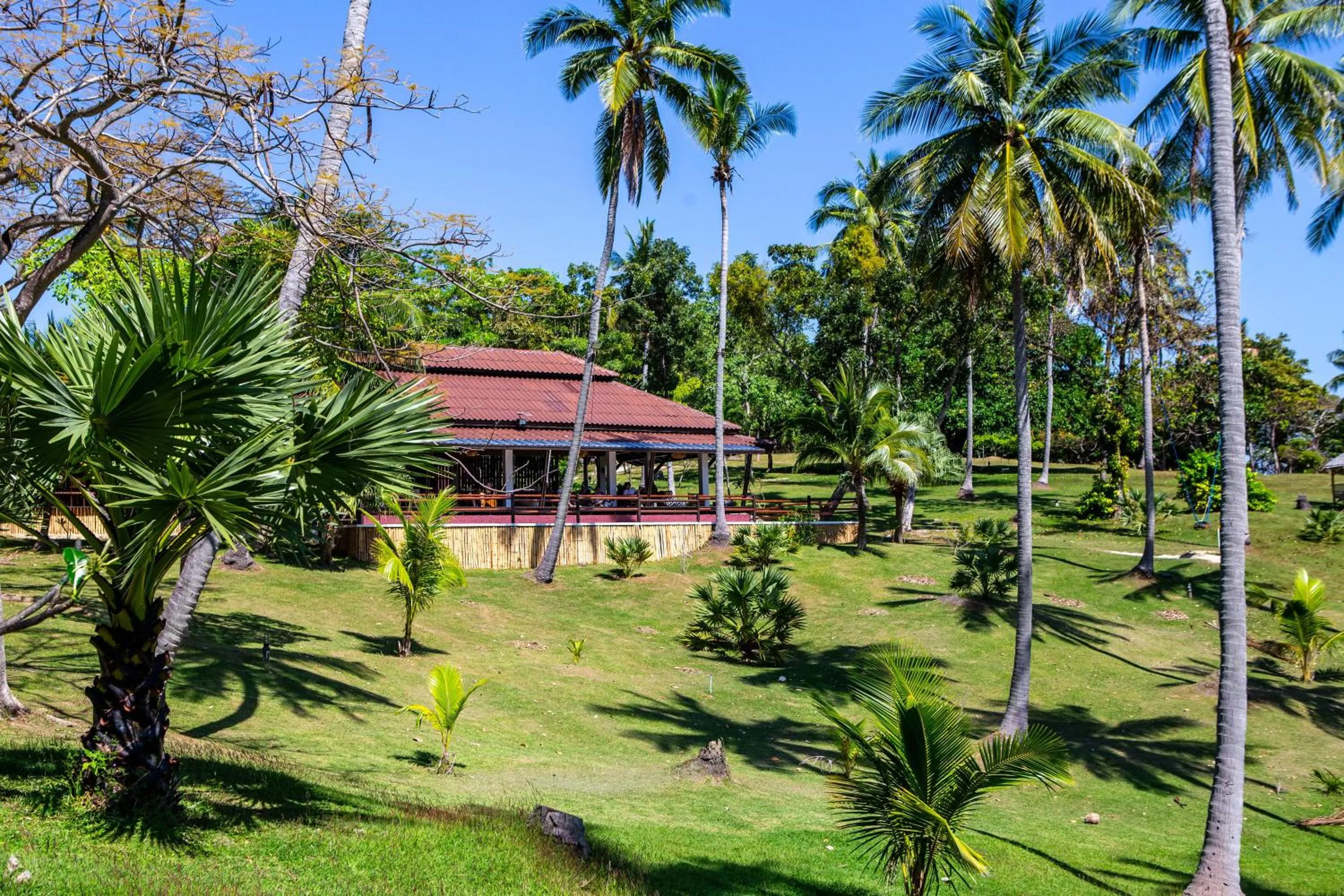 Restaurant/places to eat in Ban Raya Resort and Spa