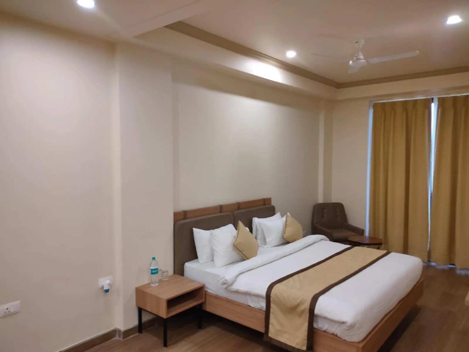 Bed in Hotel The Golf 1