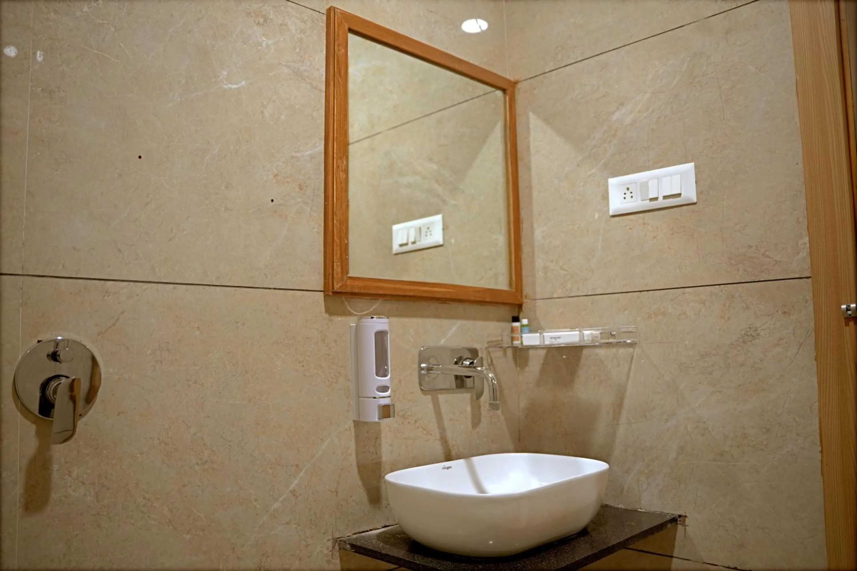 The Sky Comfort Beach Hotel, Dwarka