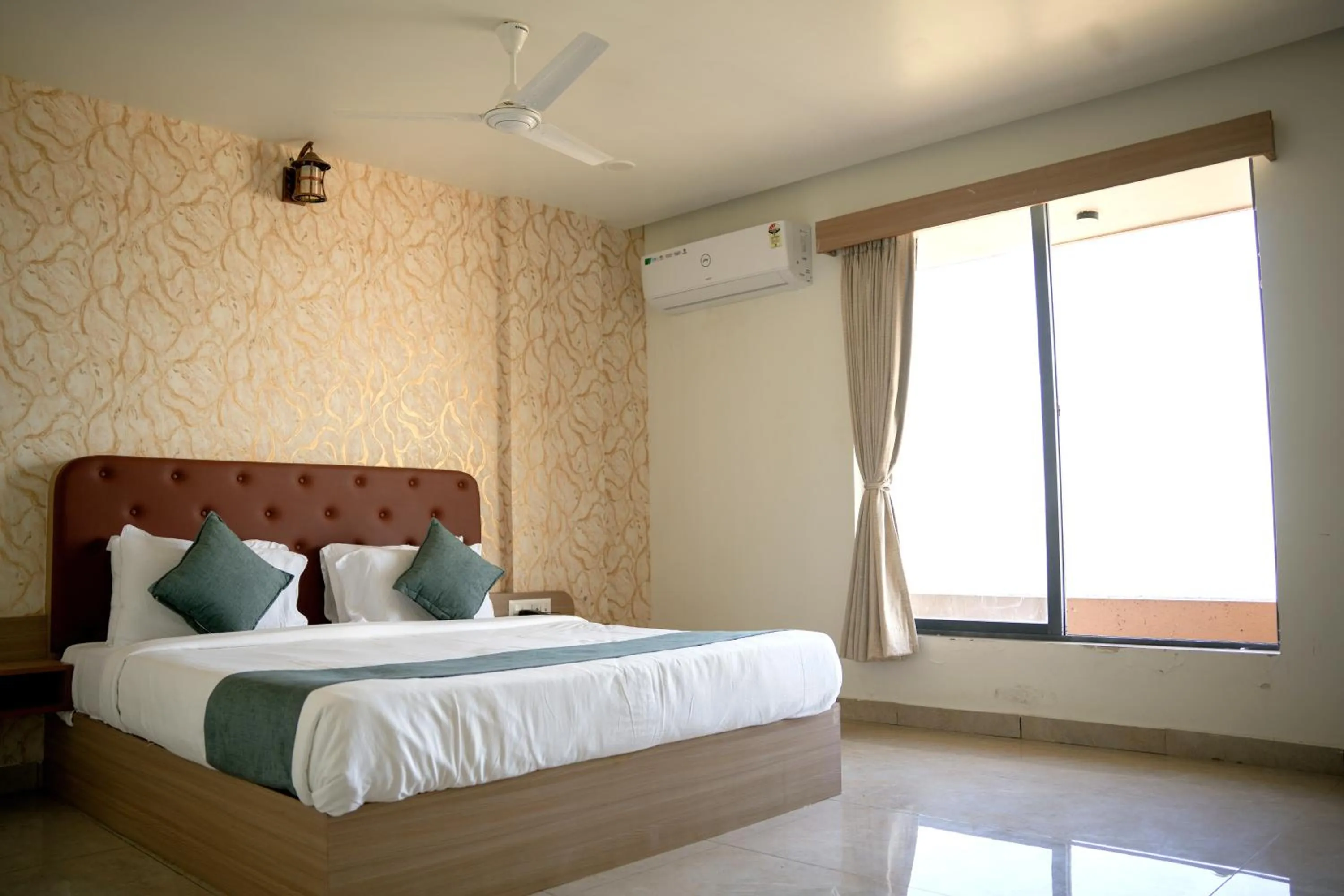 The Sky Comfort Beach Hotel, Dwarka