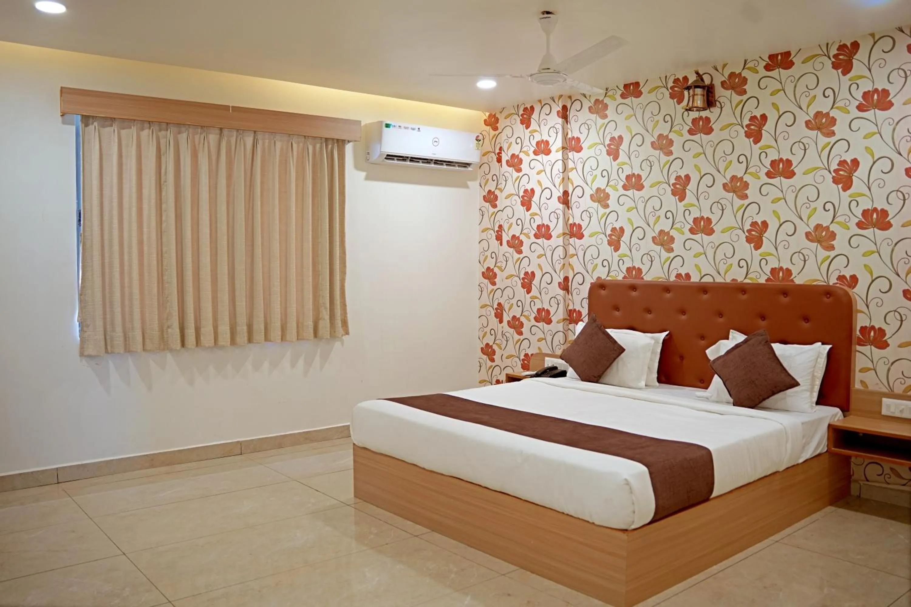 Bedroom in The Sky Comfort Beach Hotel, Dwarka