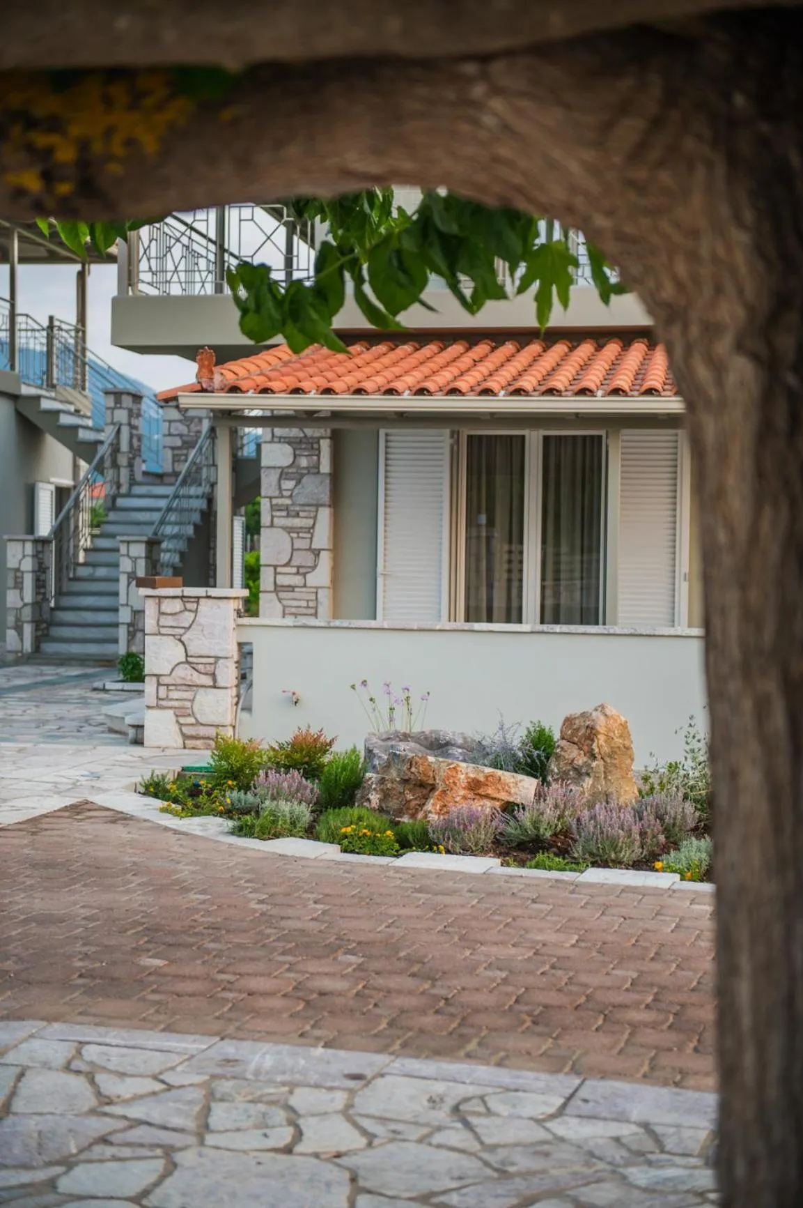 Garden view in Terra Hélios Suites & Studios