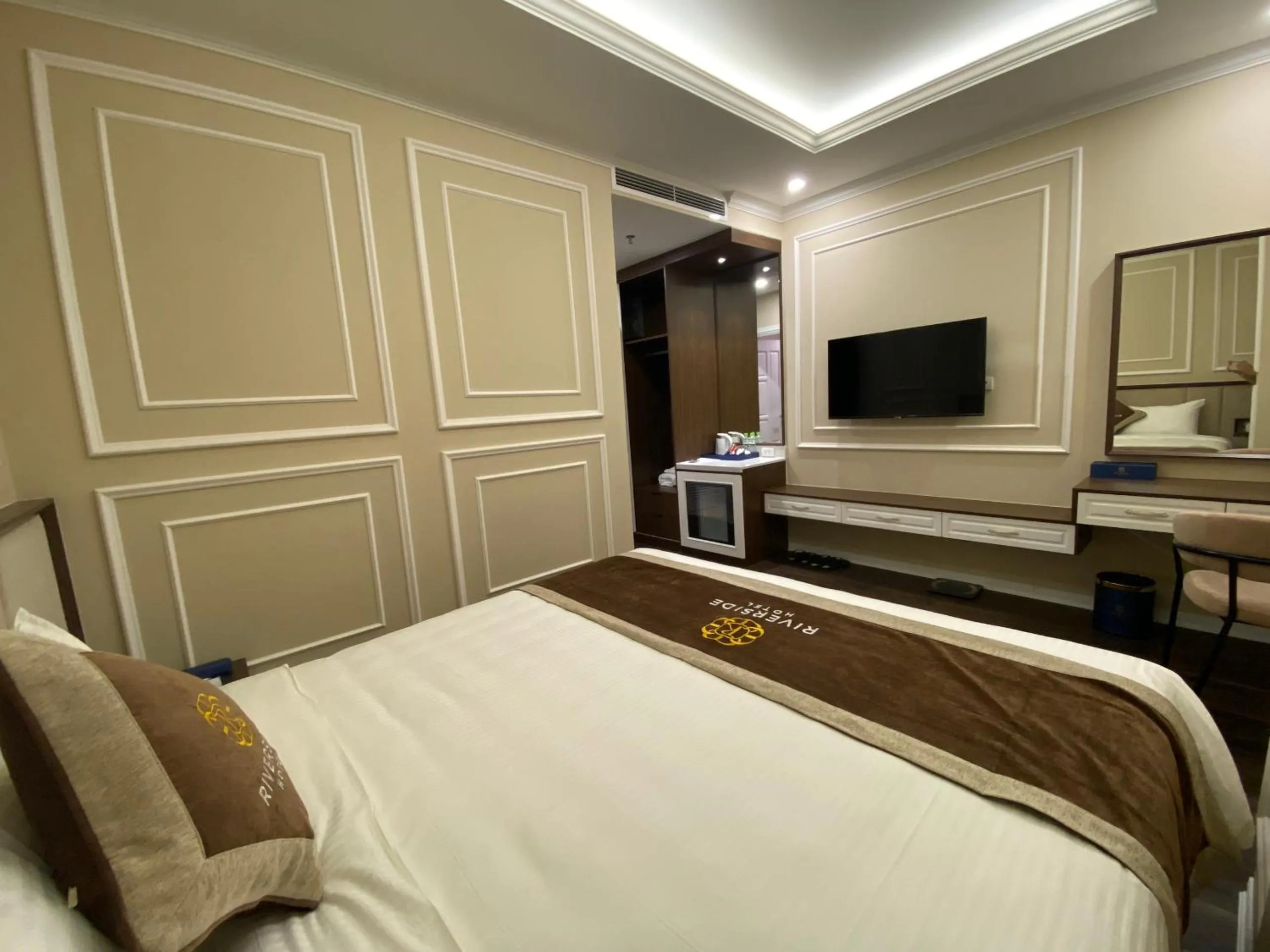 Photo of the whole room, Bed in Riverside Hotel Hà Nam