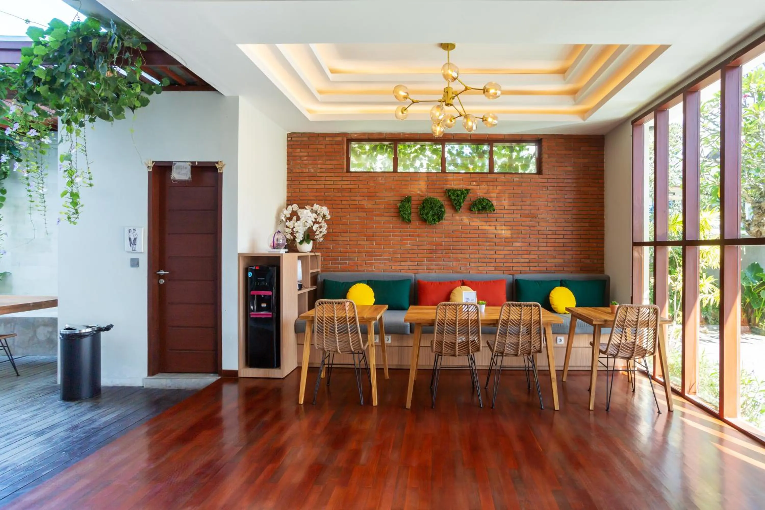 Lobby or reception in Cove Ransha Stay