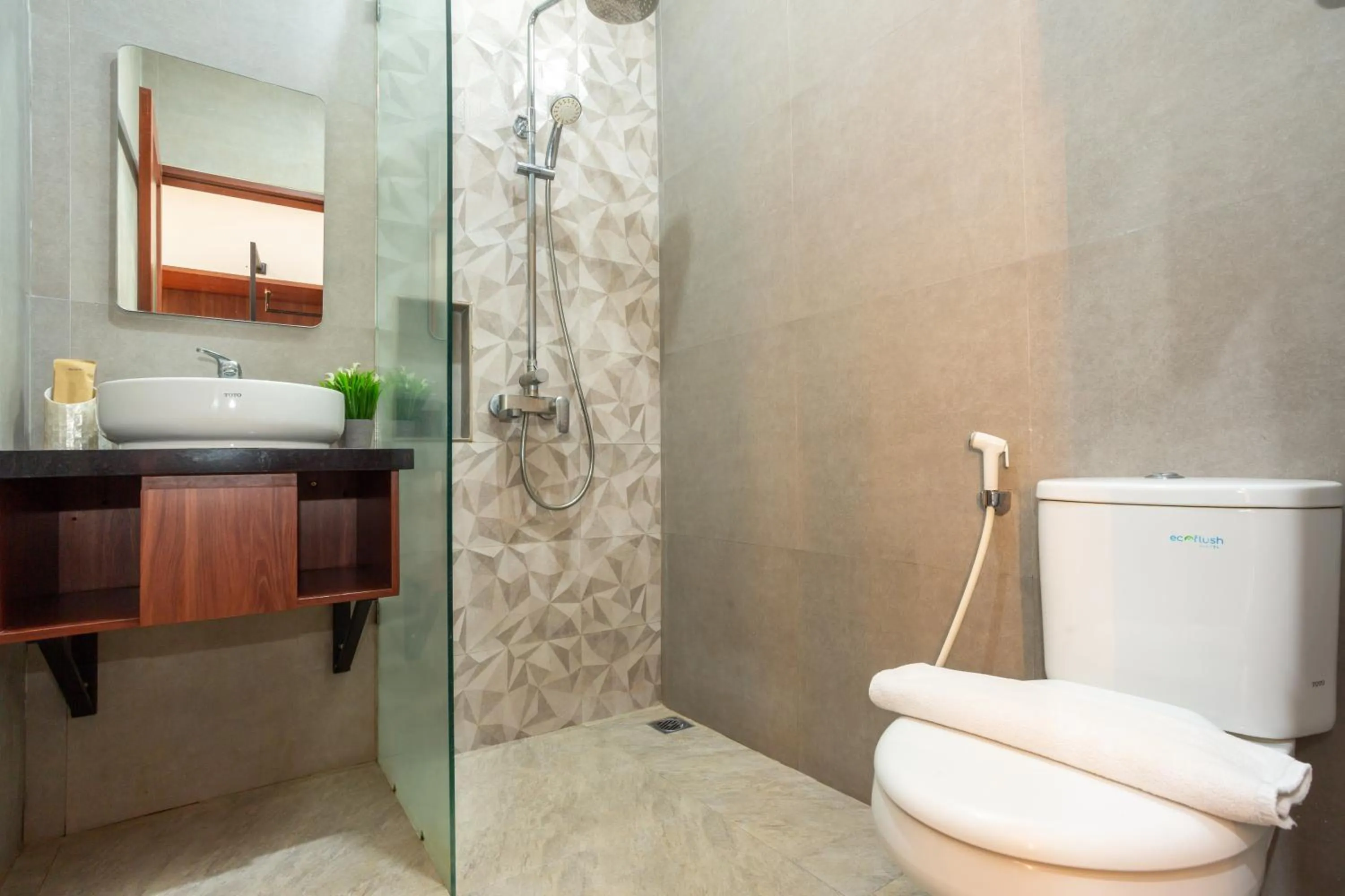 Bathroom in Cove Ransha Stay