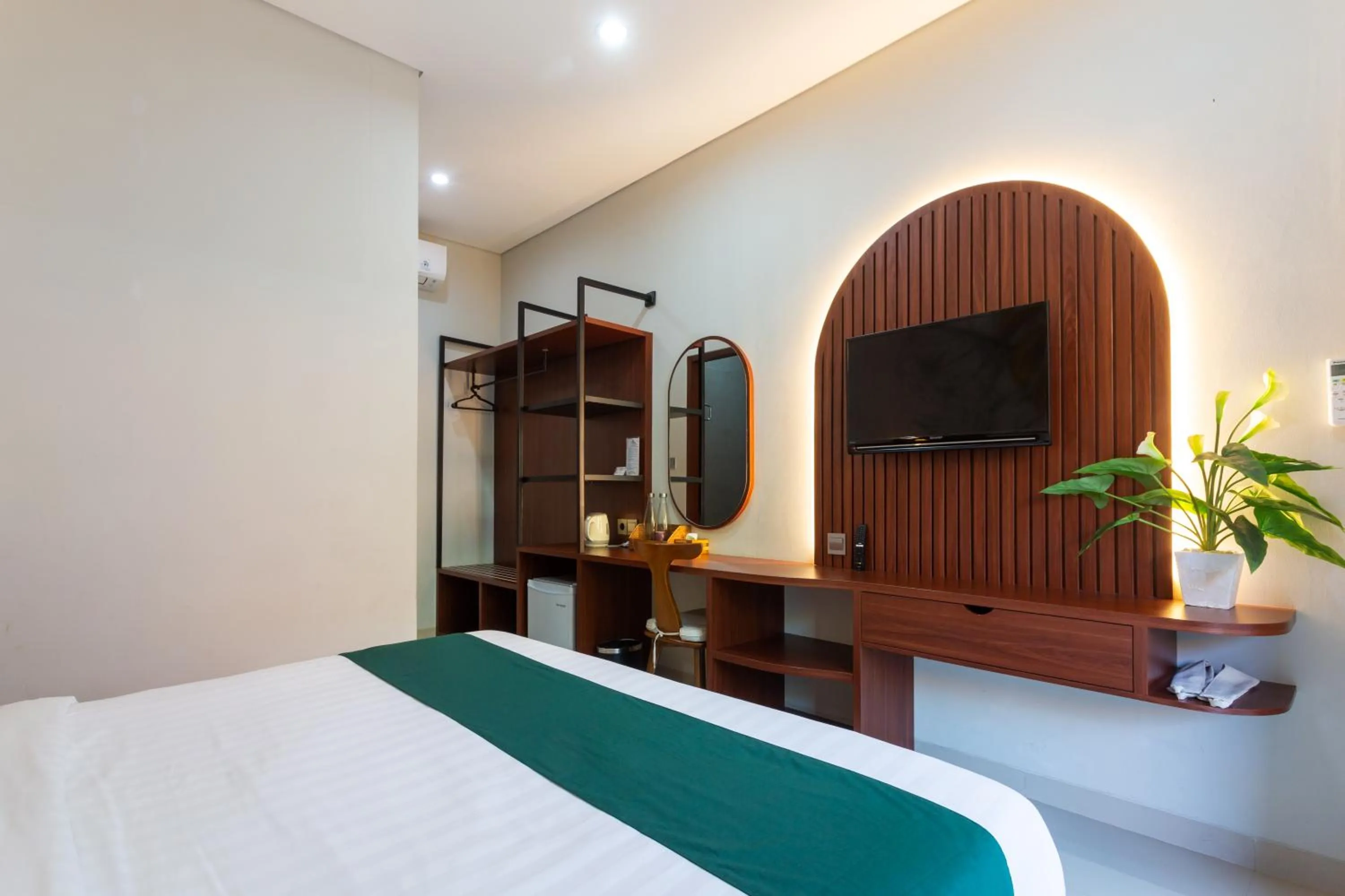 Bedroom, Bed in Cove Ransha Stay