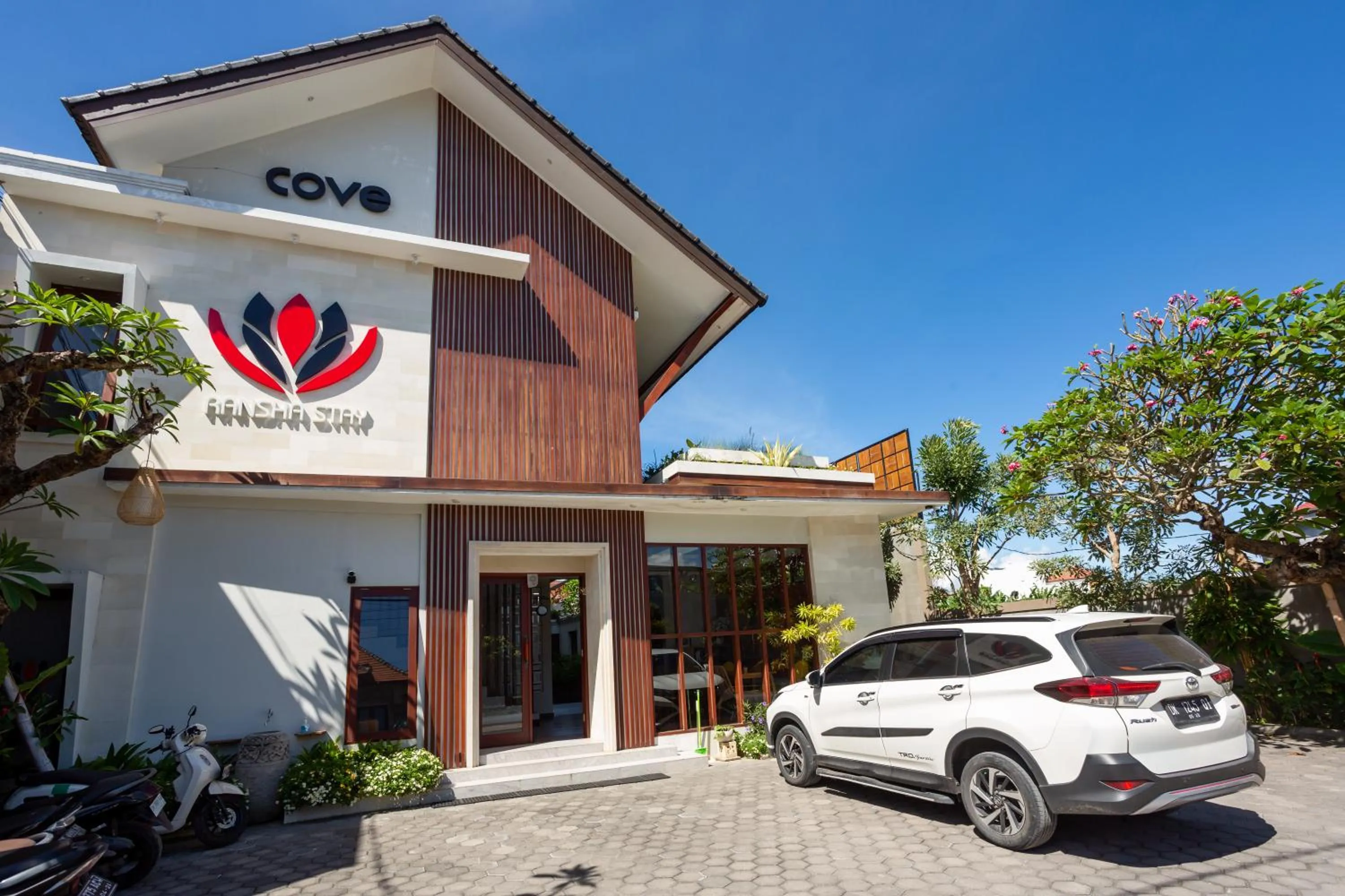 Property building in Cove Ransha Stay