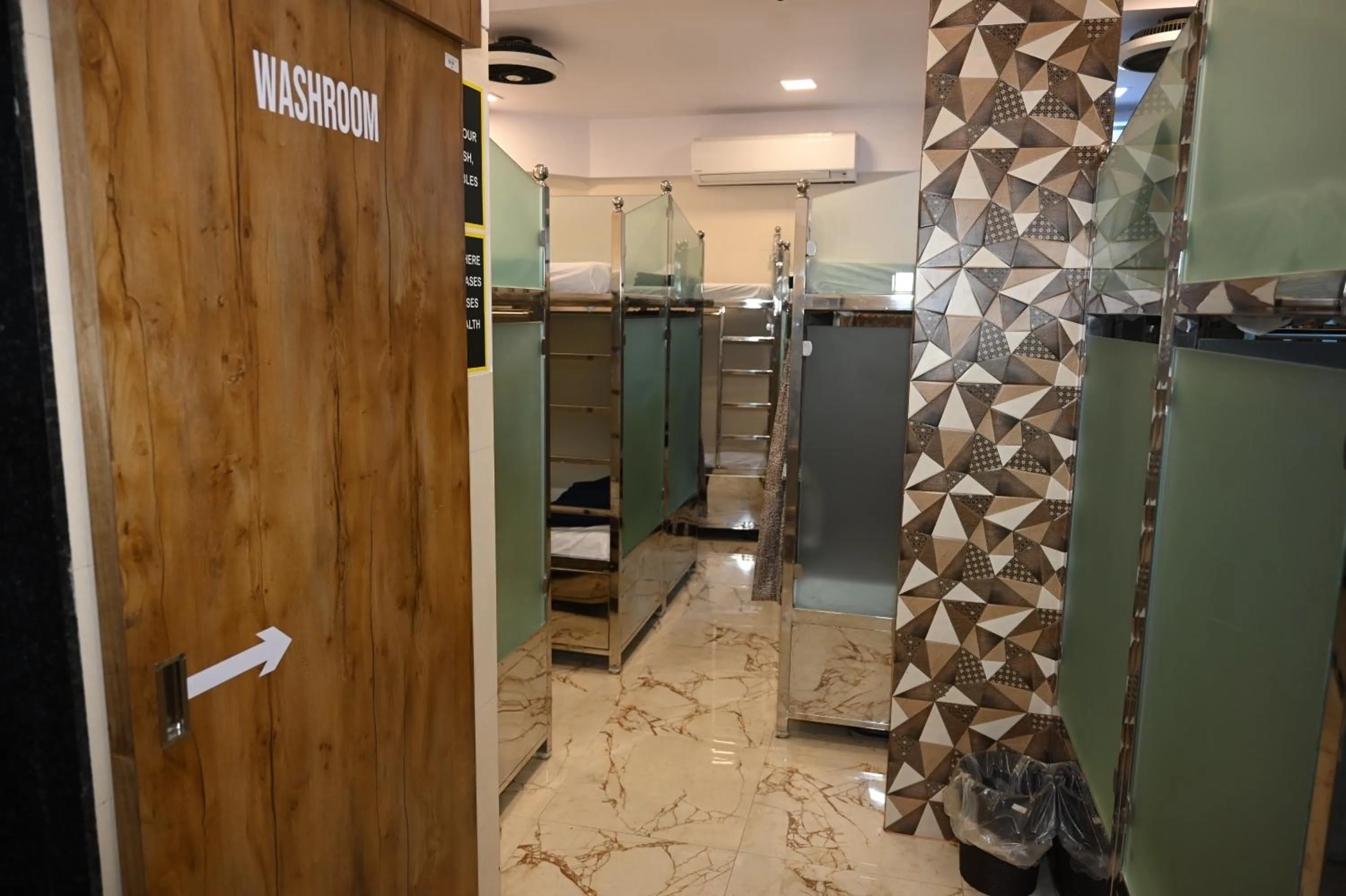 Bed in Sagar Dormitory Andheri - Nearest to Andheri Railway Station West