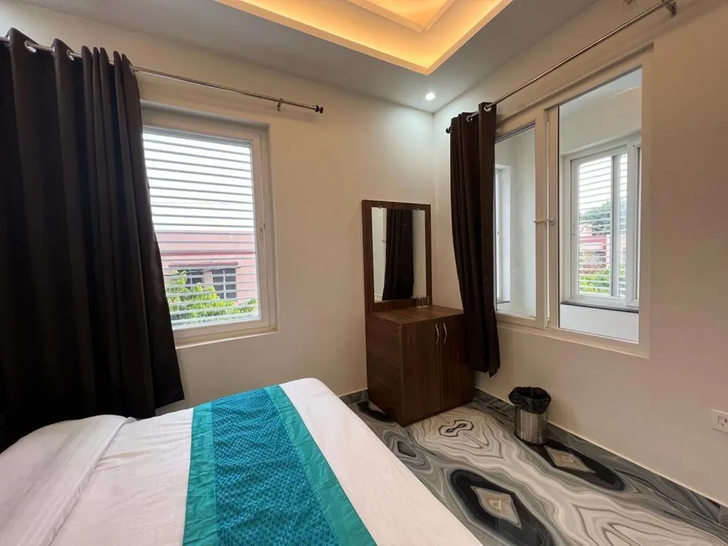 Bed in Hotel Yog Safari, Behind Parmarth Niketan