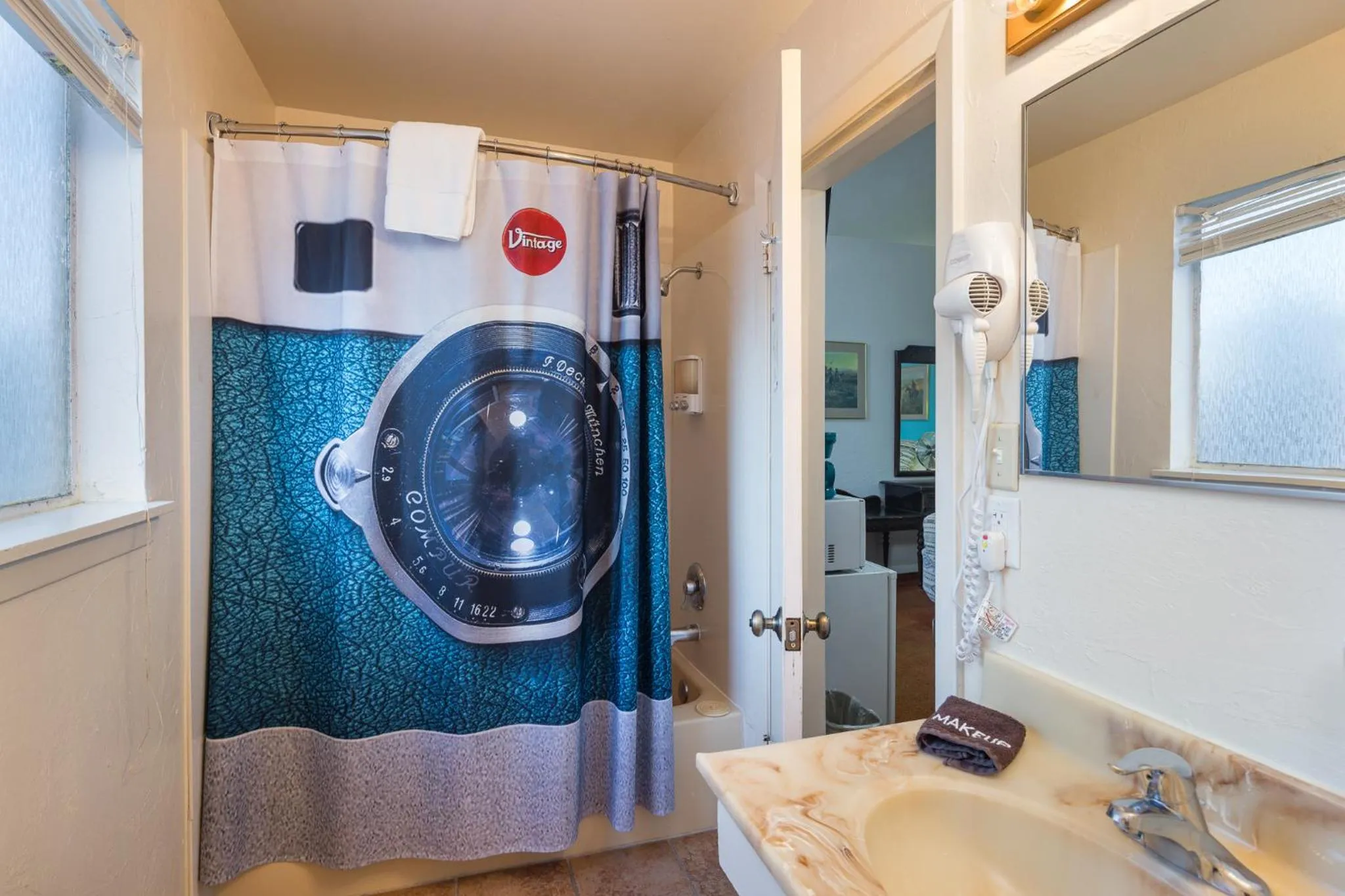 Bathroom in Apache Motel