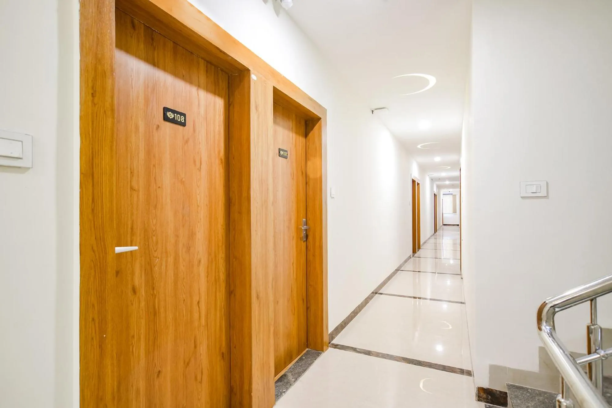 Lobby or reception in FabHotel Woodlark Inn