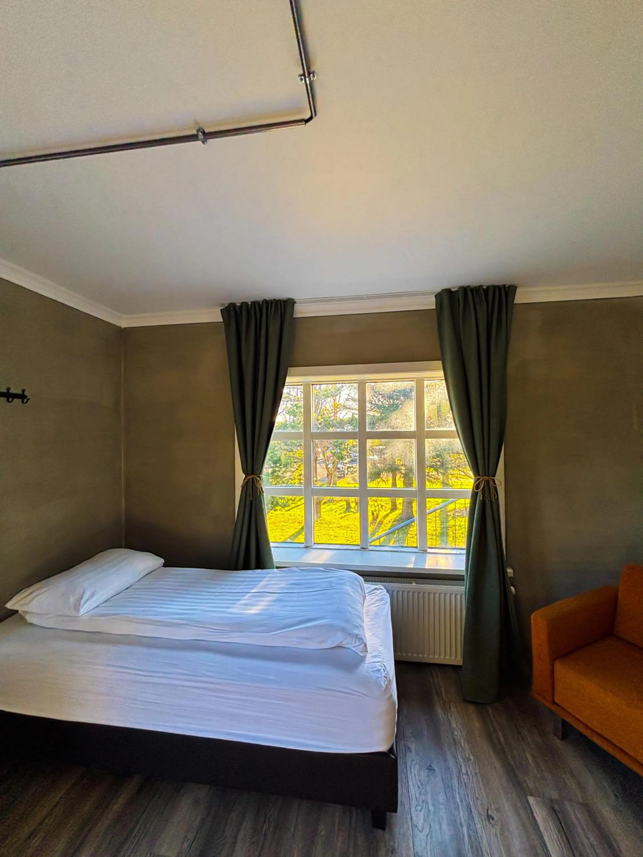 Bed in Hotel Brú countryside