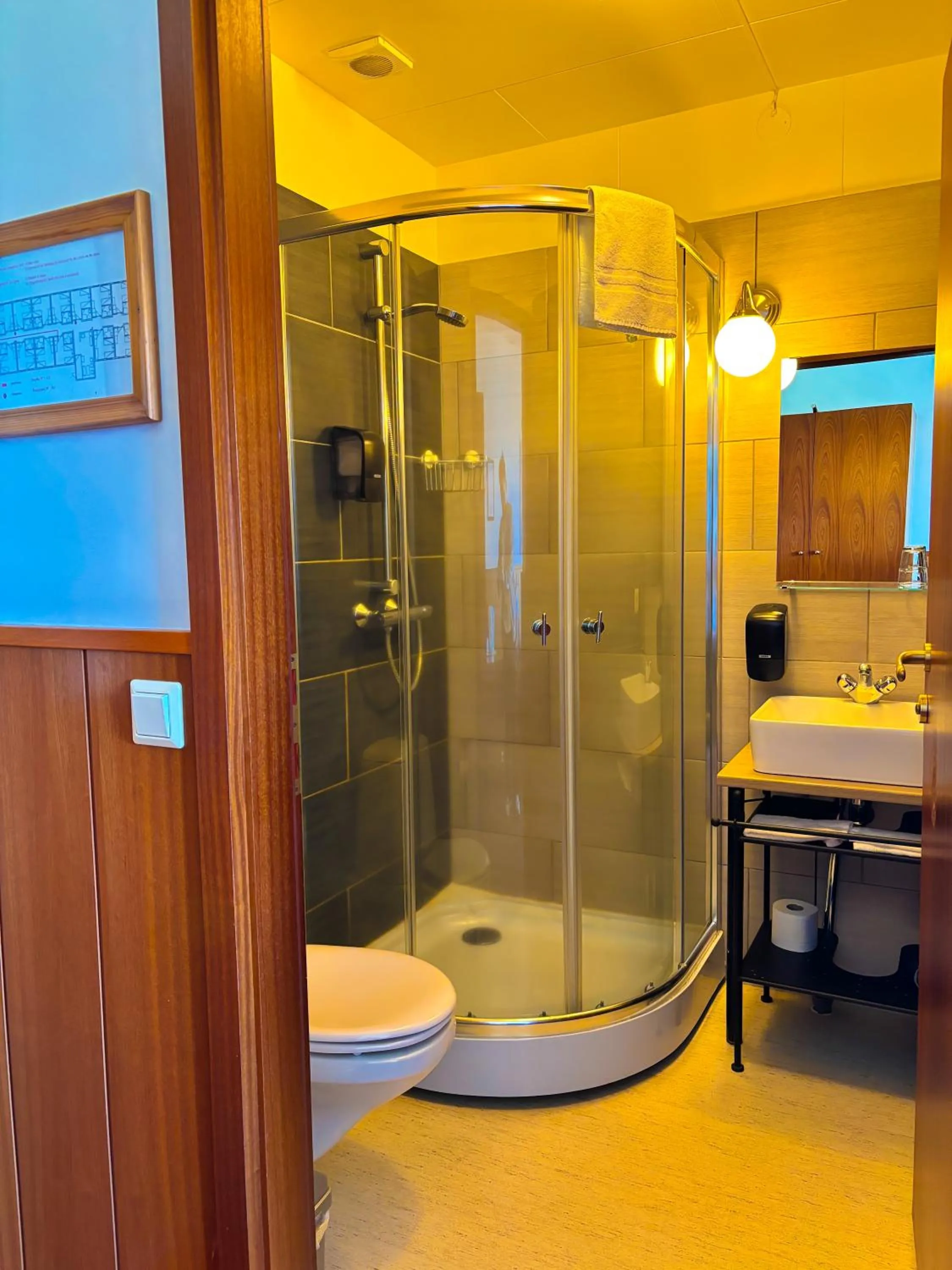 Bathroom in Hotel Brú countryside
