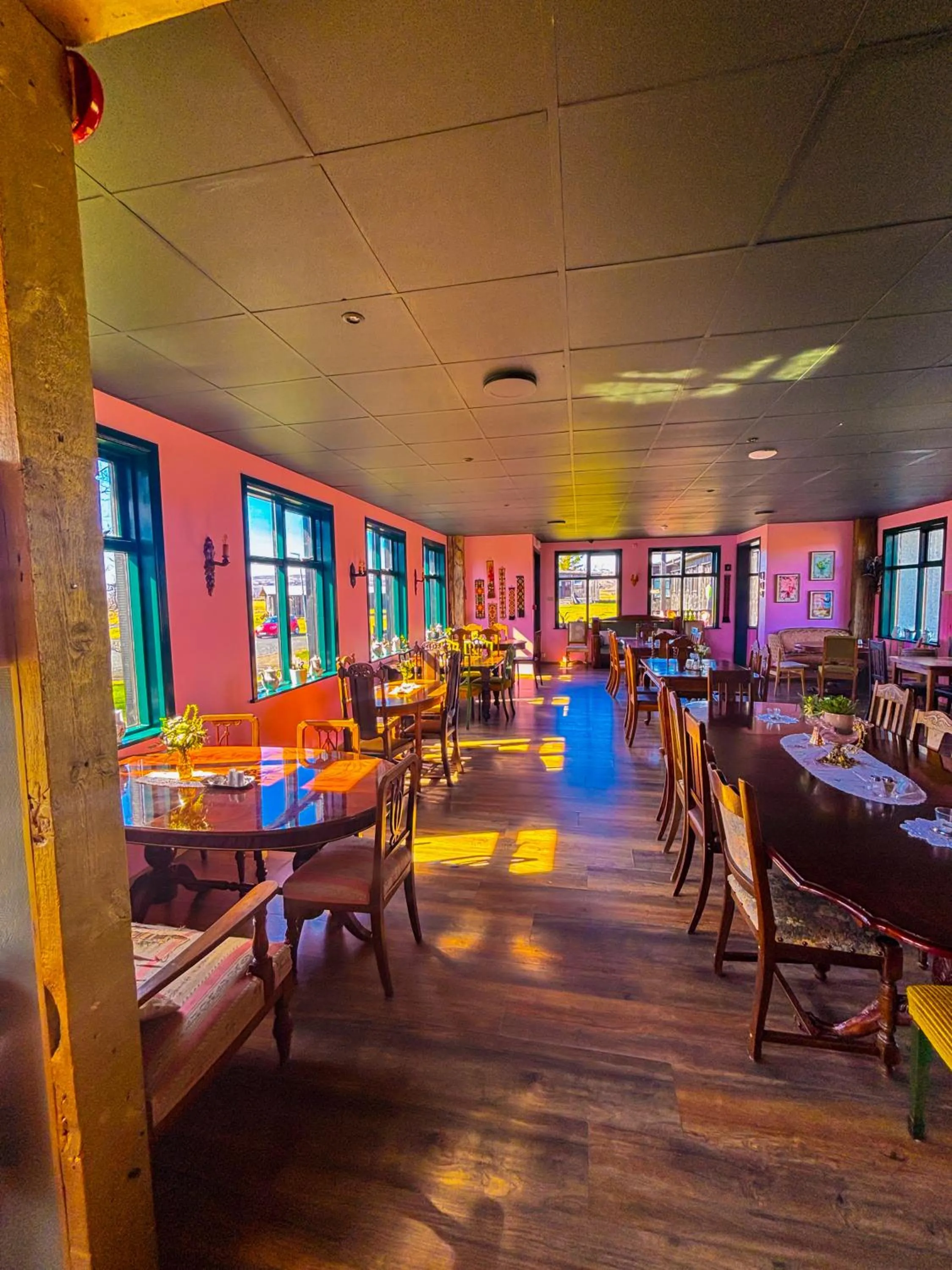 Restaurant/places to eat in Hotel Brú countryside