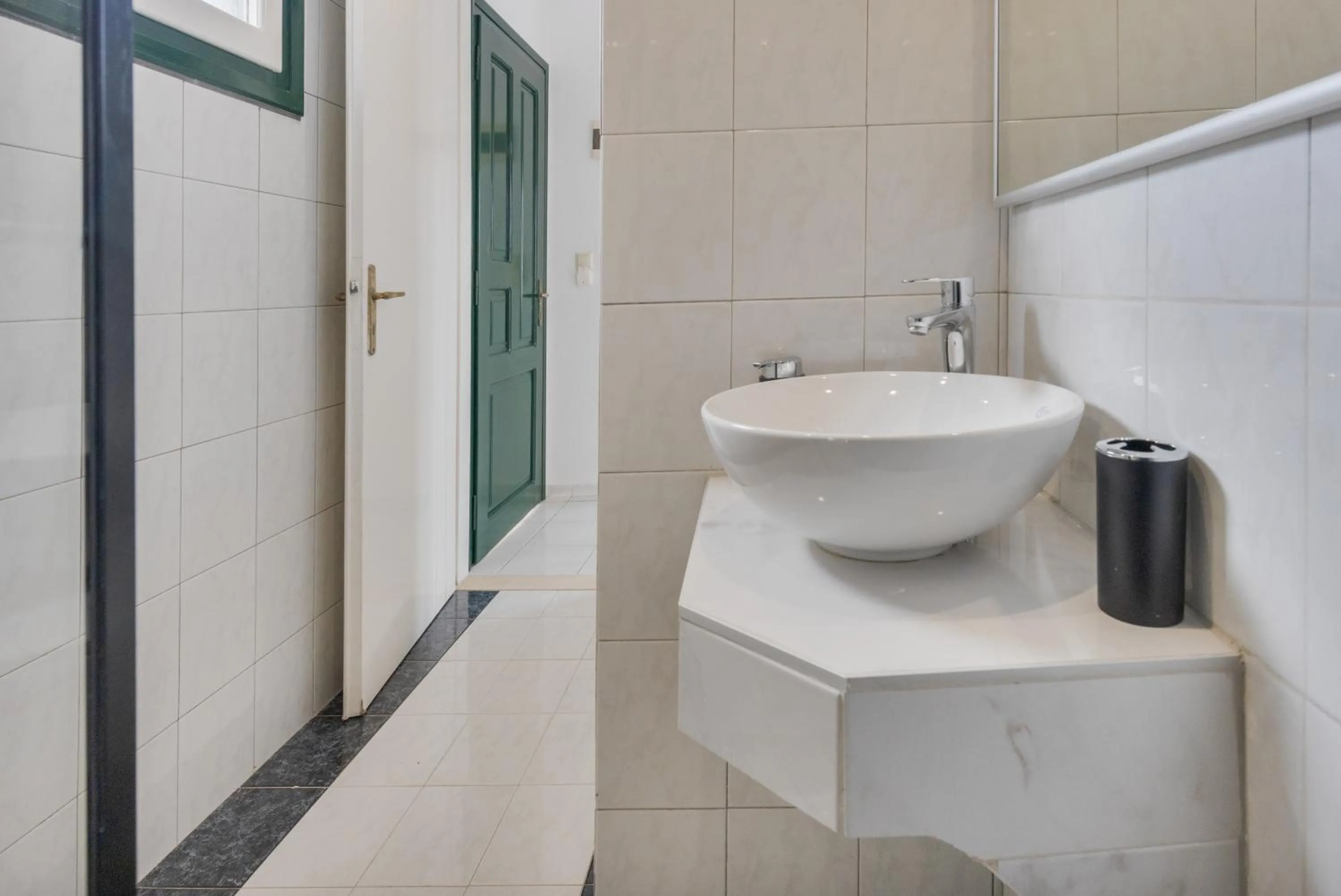 Toilet in Malia Energy by Estia