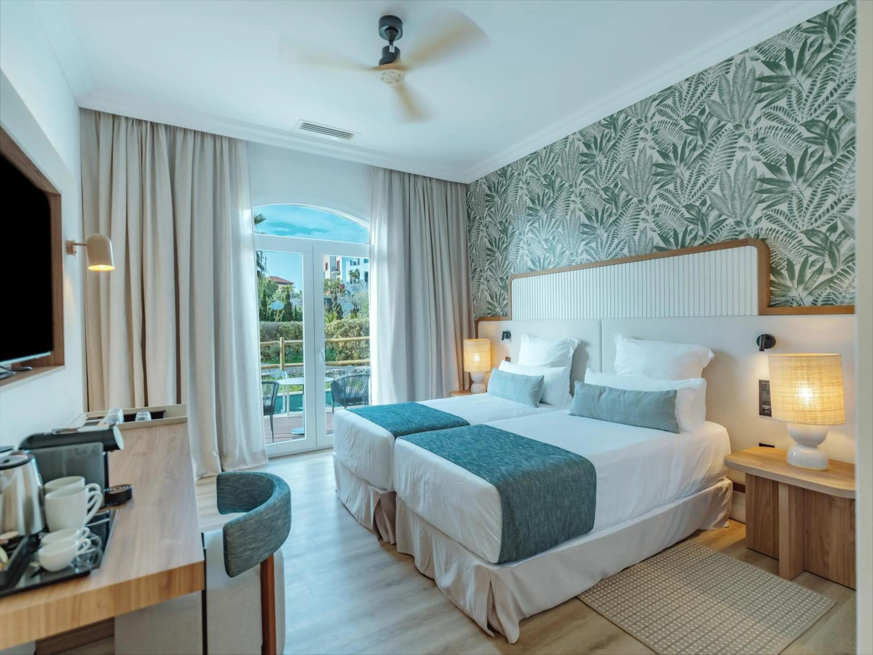 Bed in Dreams Madeira Resort Spa & Marina