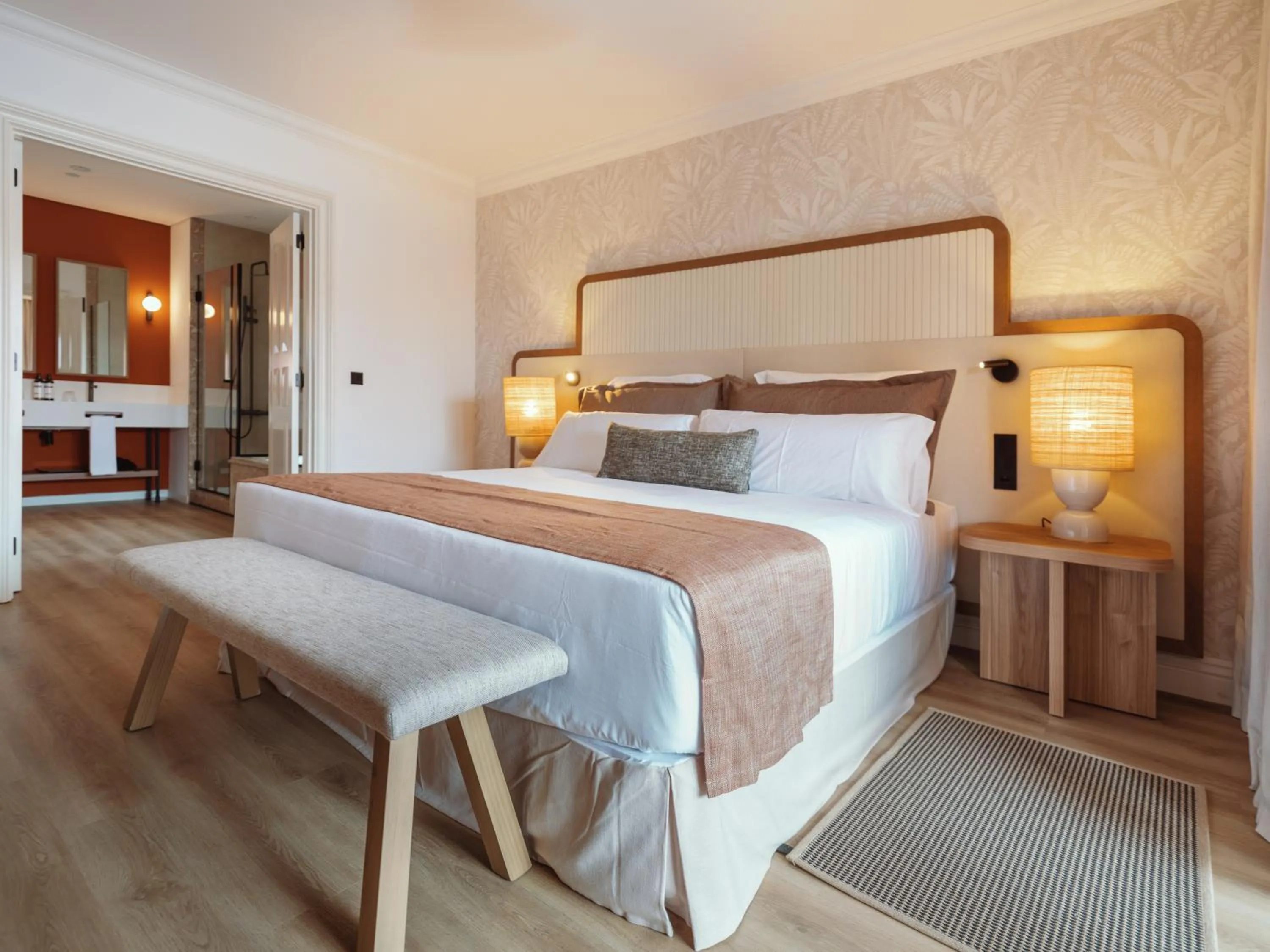 Bedroom, Bed in Dreams Madeira Resort Spa & Marina