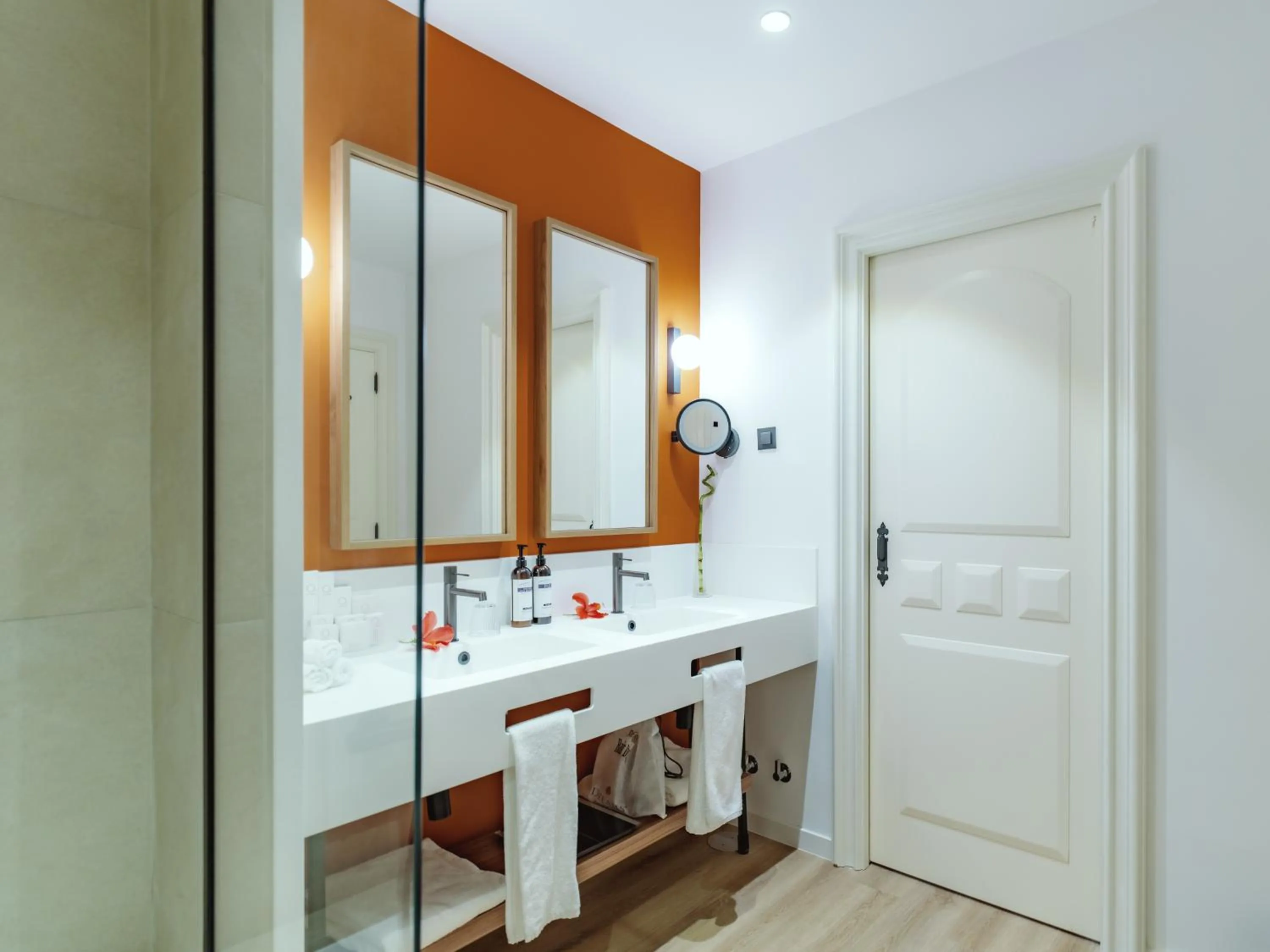 Bathroom in Dreams Madeira Resort Spa & Marina