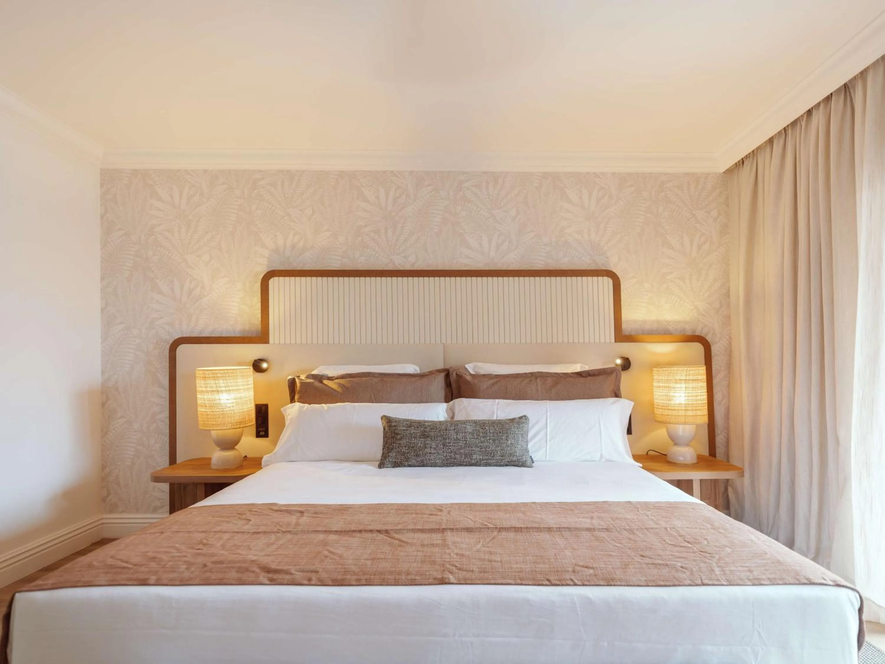 Photo of the whole room, Bed in Dreams Madeira Resort Spa & Marina