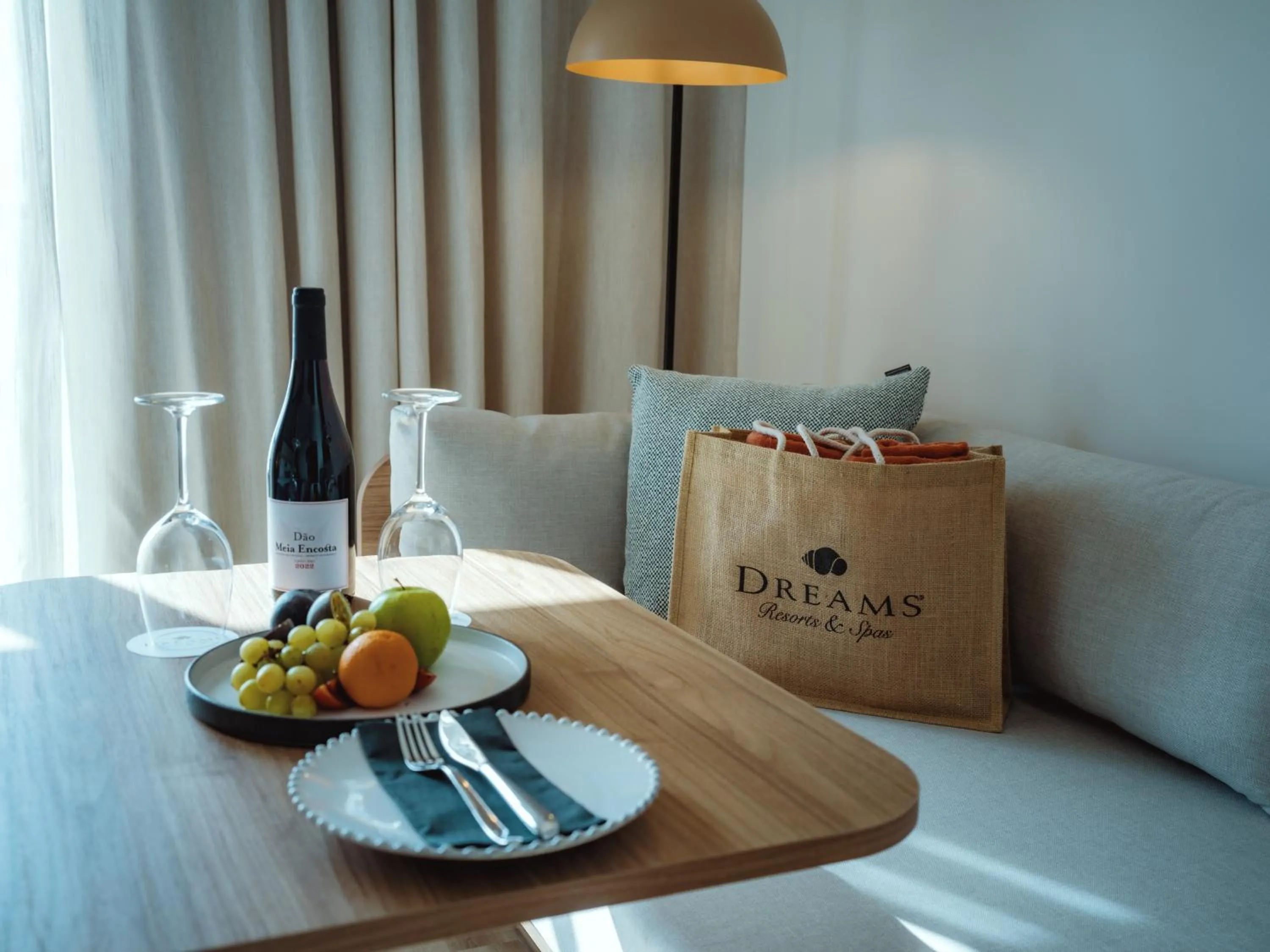 Food and drinks in Dreams Madeira Resort Spa & Marina