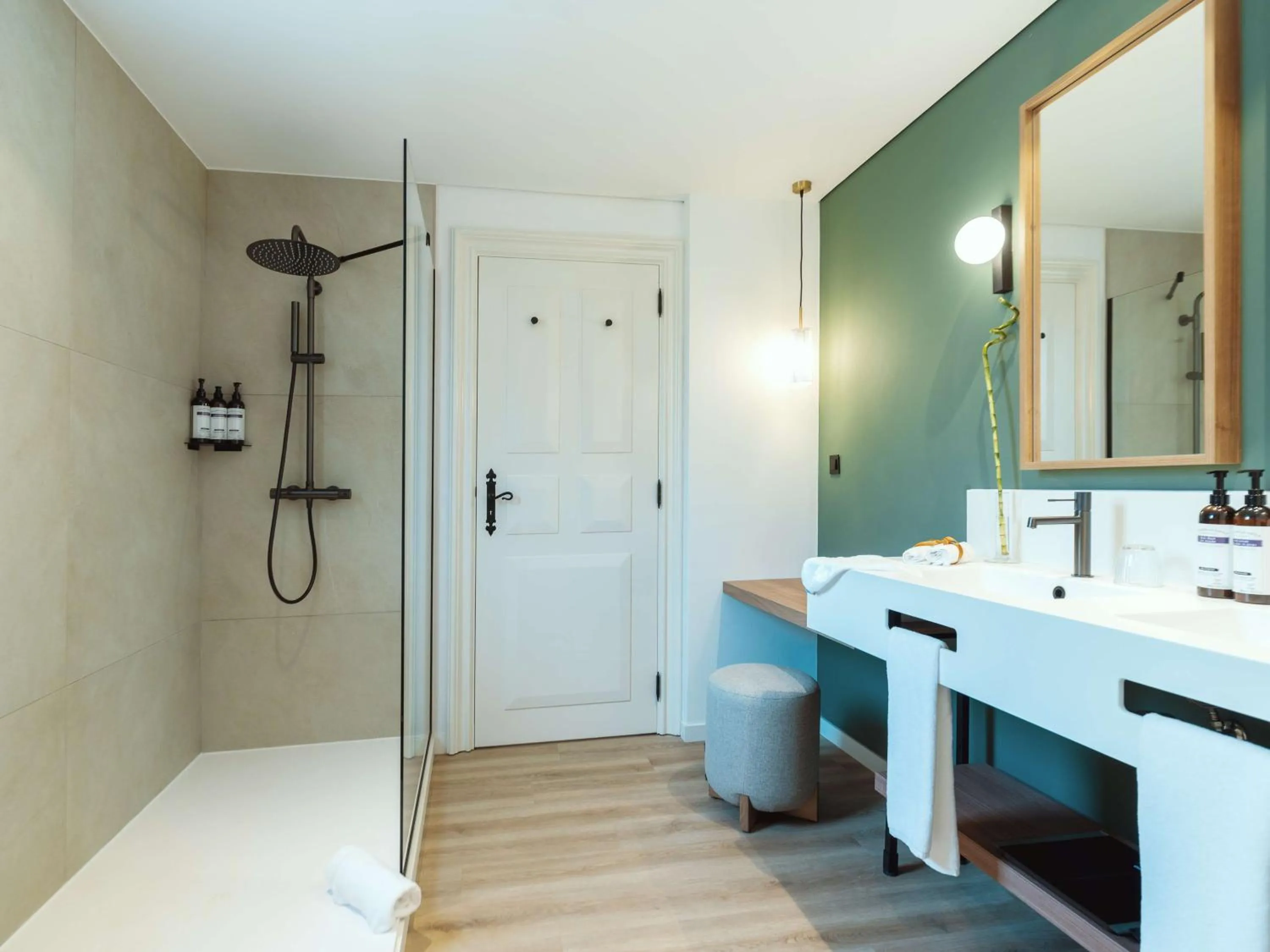 Bathroom in Dreams Madeira Resort Spa & Marina