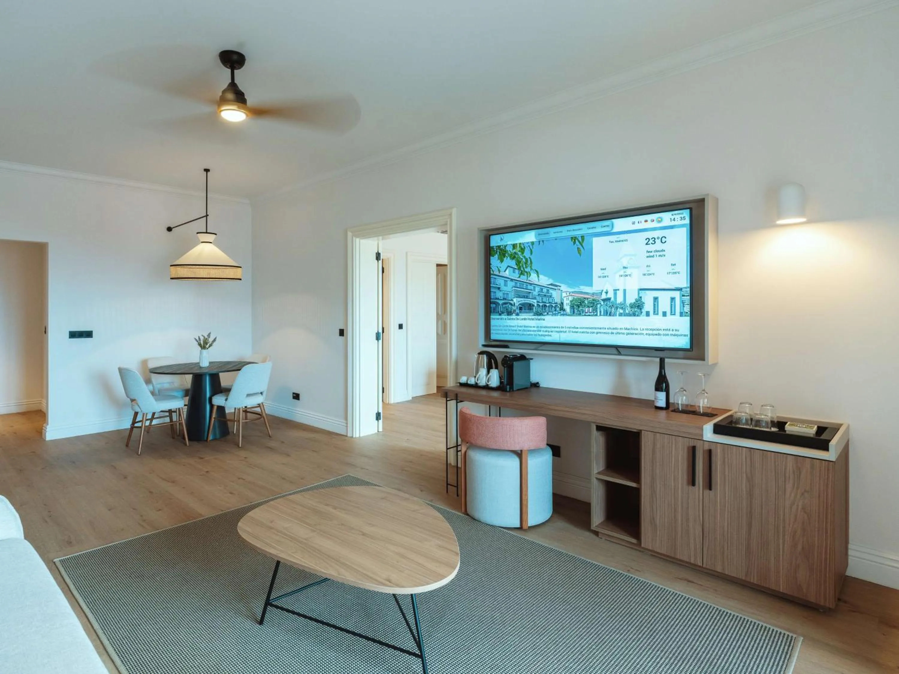 Photo of the whole room in Dreams Madeira Resort Spa & Marina